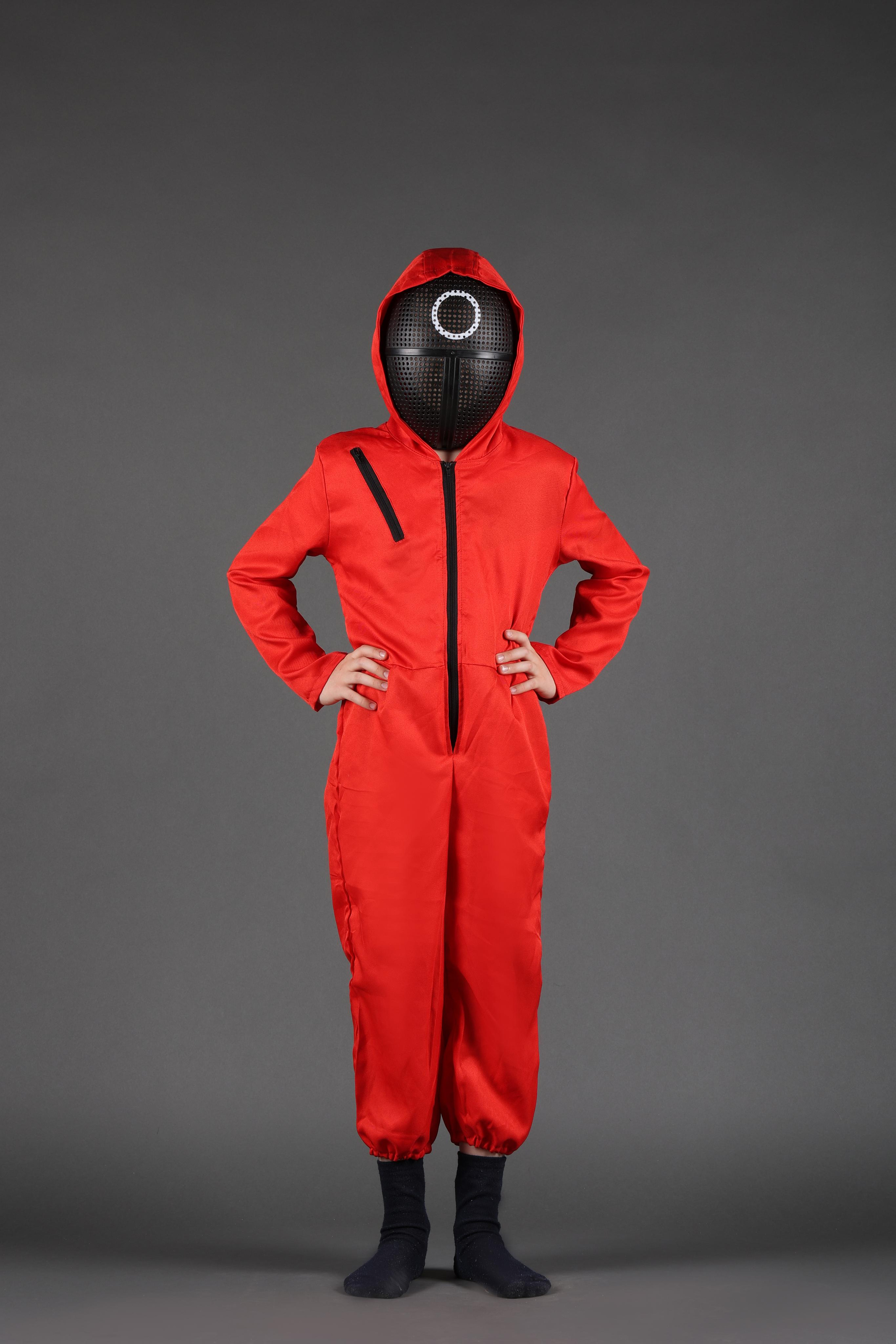 Карнавальные костюмы, вечерние и свадебные платья аренда посуточно, прокат в Жуковском. Одежда для фотосессий, аксессуары. Фотограф для маркетплейсов, фотоуслуги в Жуковском Татьяна Марсуверских