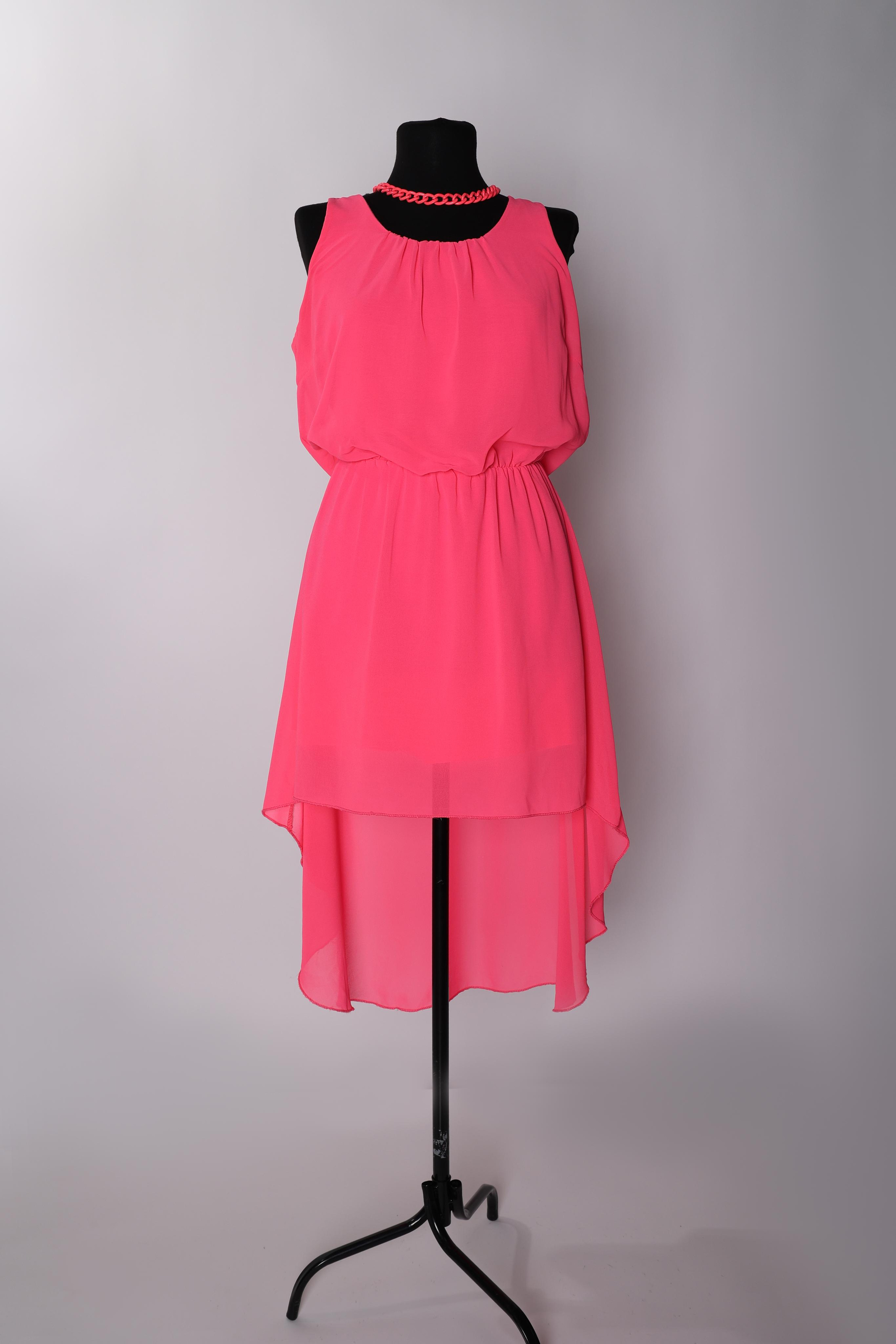 Карнавальные костюмы, вечерние и свадебные платья аренда посуточно, прокат в Жуковском. Фотограф для маркетплейсов, фотоуслуги в Жуковском Татьяна Марсуверских