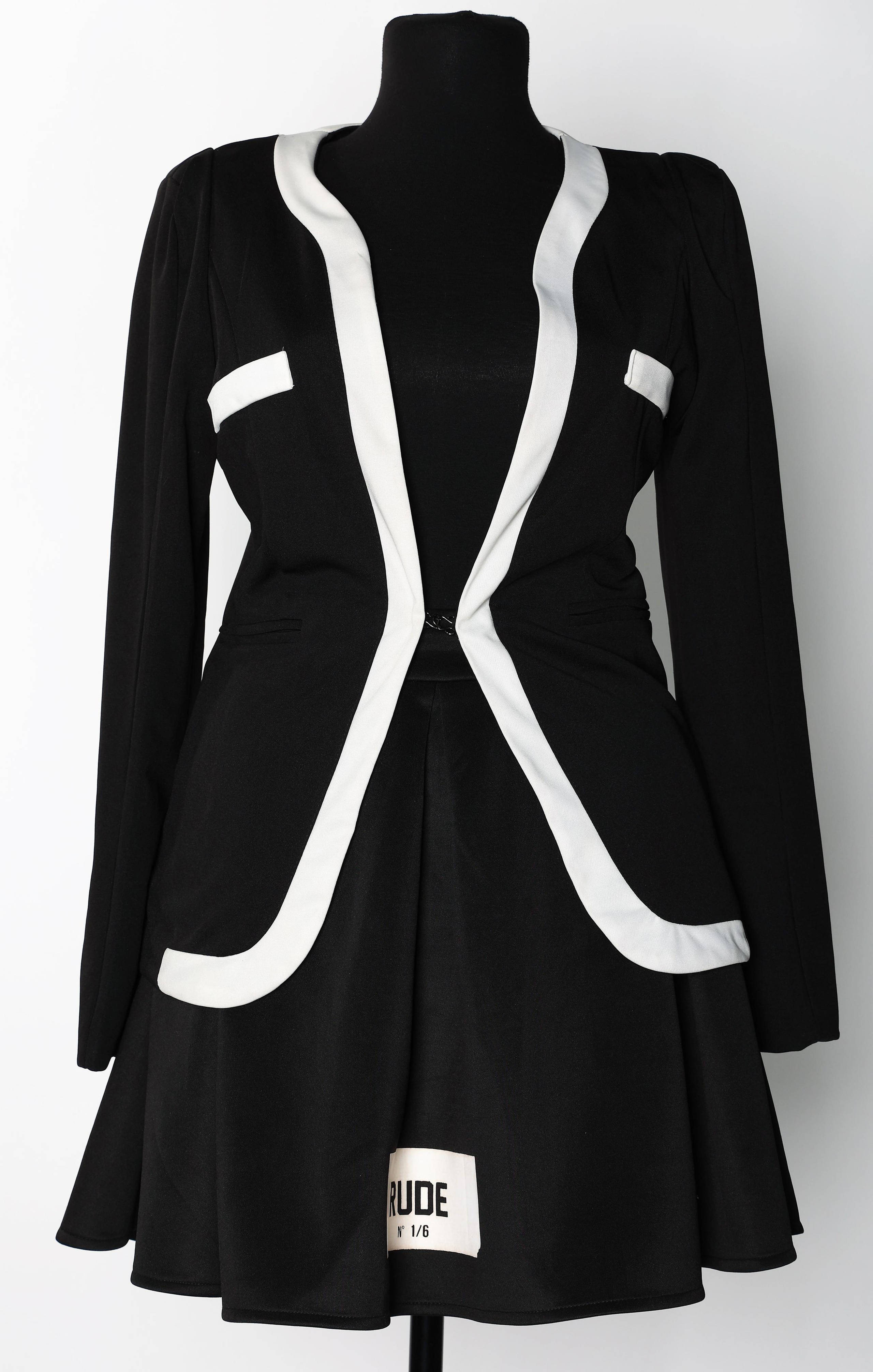 Карнавальные костюмы, вечерние и свадебные платья аренда посуточно, прокат в Жуковском. Фотограф для маркетплейсов, фотоуслуги в Жуковском Татьяна Марсуверских