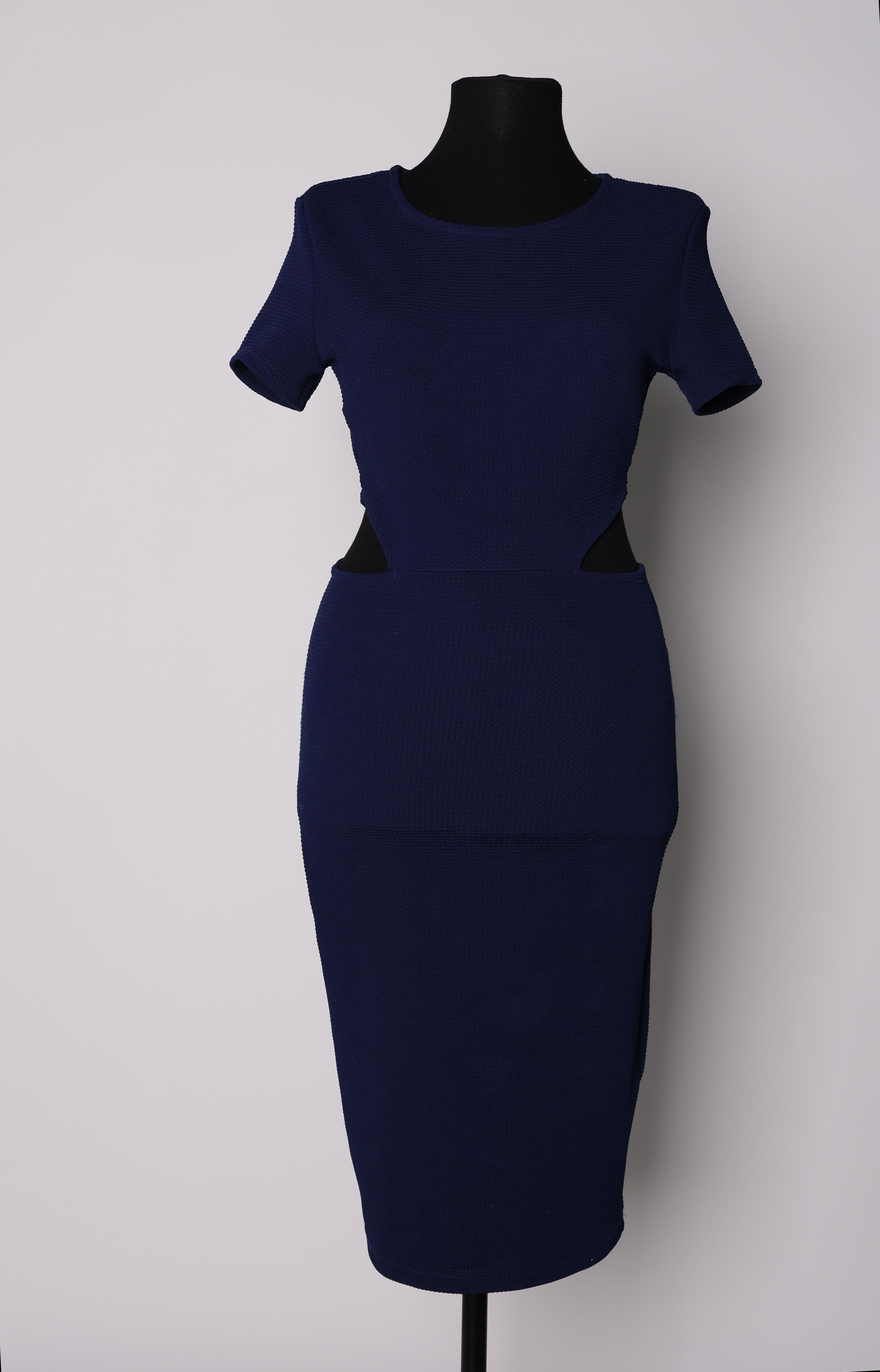 Карнавальные костюмы, вечерние и свадебные платья аренда посуточно, прокат в Жуковском. Фэмили лук, парные костюмы для фотосессий. Фотограф для маркетплейсов, фотоуслуги в Жуковском Татьяна Марсуверских