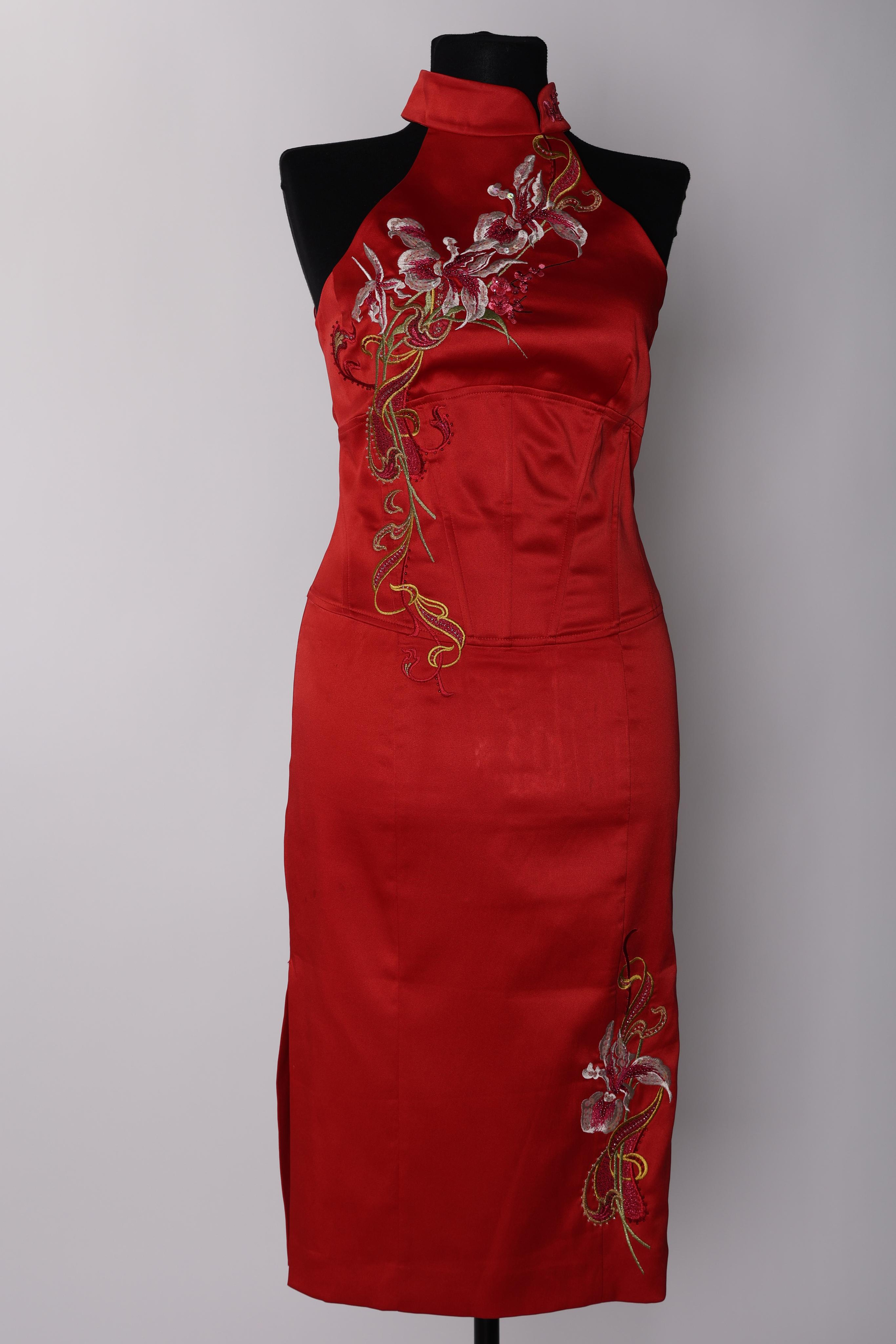 Карнавальные костюмы, вечерние и свадебные платья аренда посуточно, прокат в Жуковском. Фотограф для маркетплейсов, фотоуслуги в Жуковском Татьяна Марсуверских