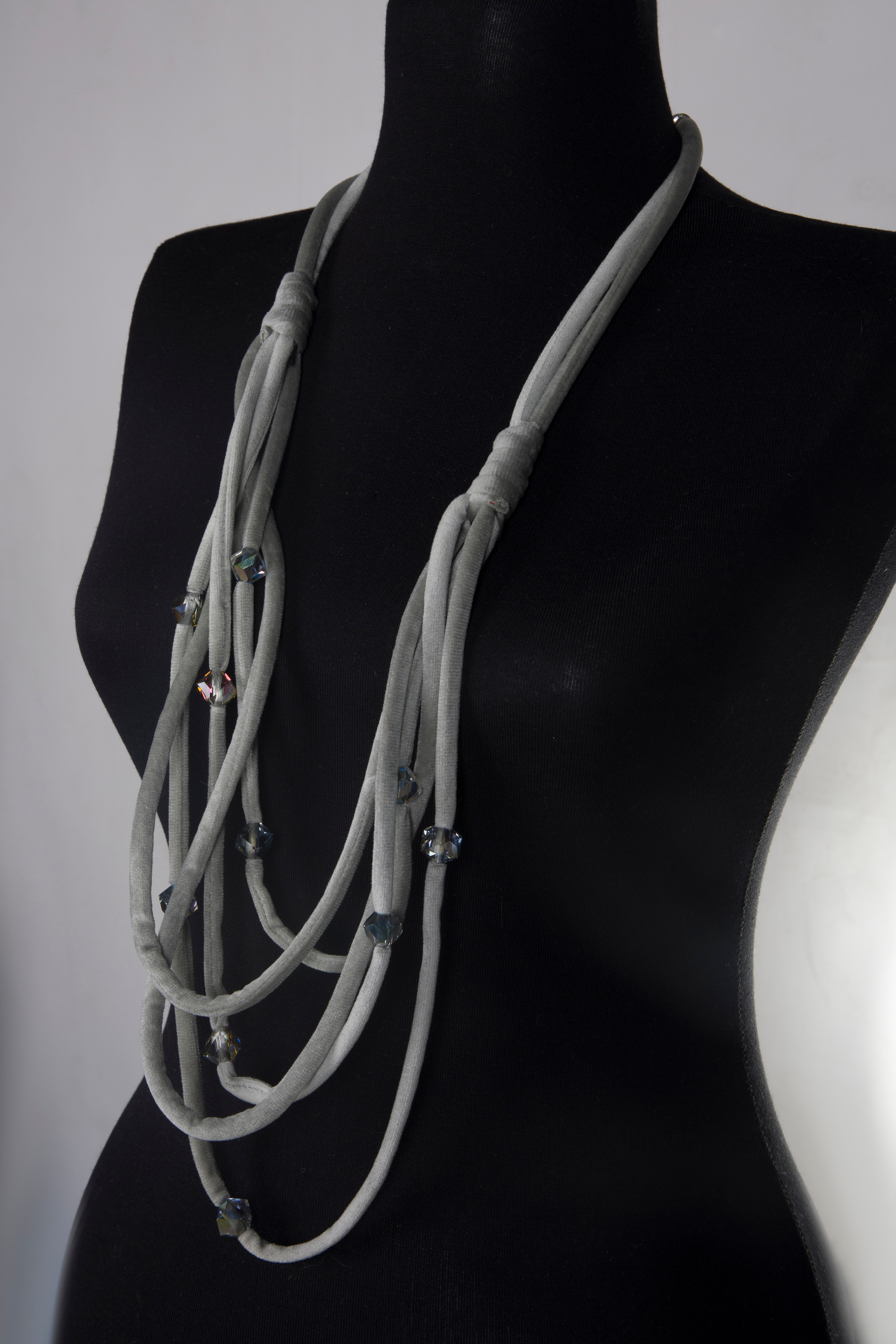 Карнавальные костюмы, вечерние и свадебные платья аренда посуточно, прокат в Жуковском. Одежда для фотосессий, аксессуары. Фотограф для маркетплейсов, фотоуслуги в Жуковском Татьяна Марсуверских