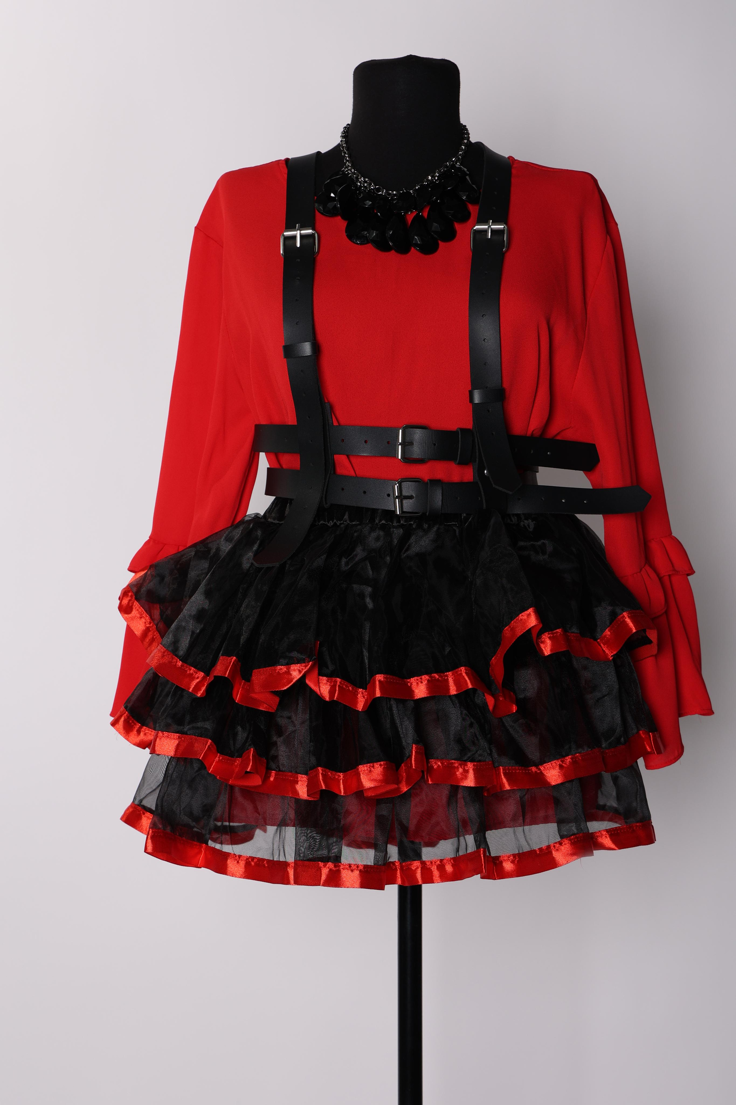 Карнавальные костюмы, вечерние и свадебные платья, юбки, прокат в Жуковском. Фотограф для маркетплейсов, фотоуслуги в Жуковском Татьяна Марсуверских