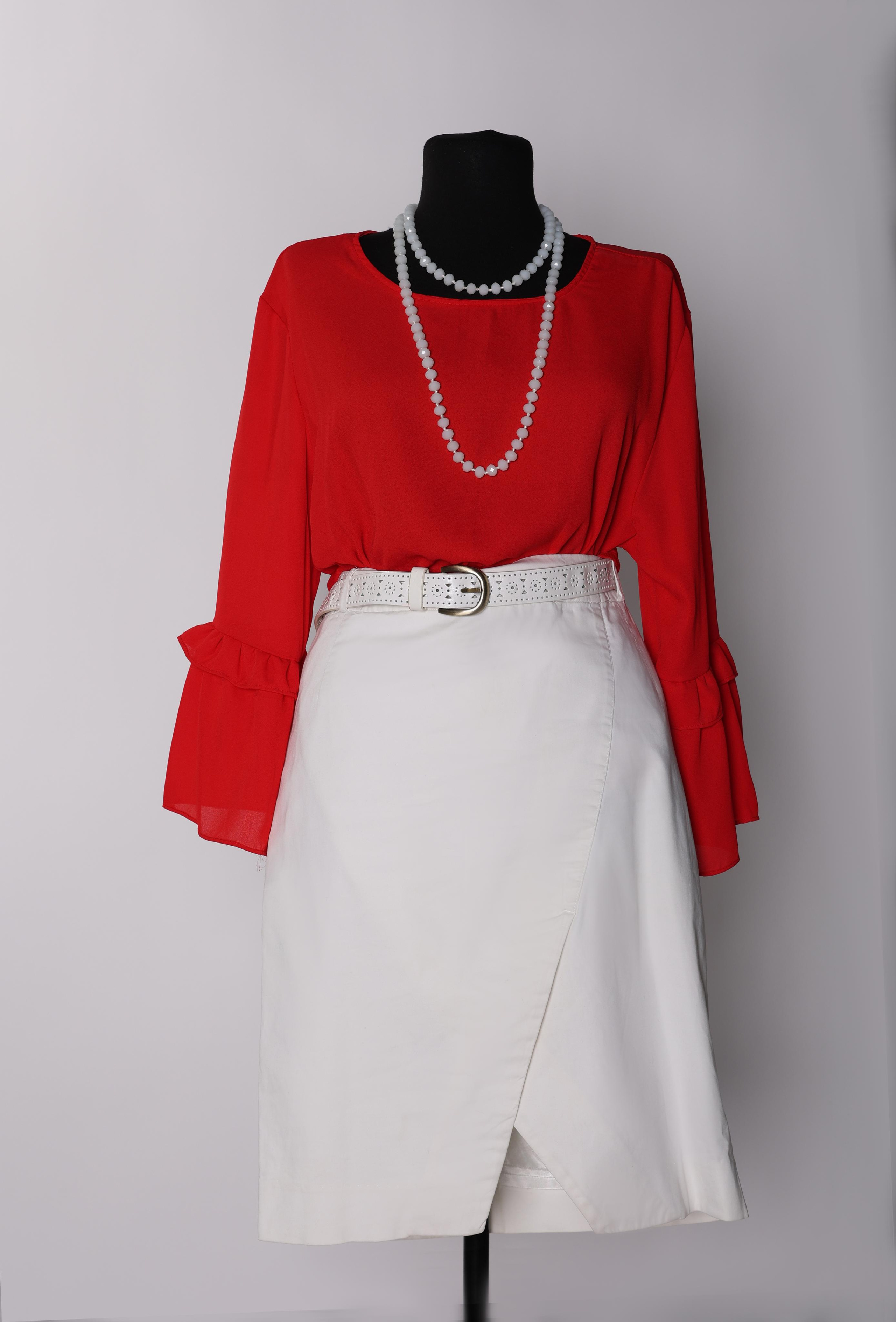 Карнавальные костюмы, вечерние и свадебные платья аренда посуточно, прокат в Жуковском. Фотограф для маркетплейсов, фотоуслуги в Жуковском Татьяна Марсуверских