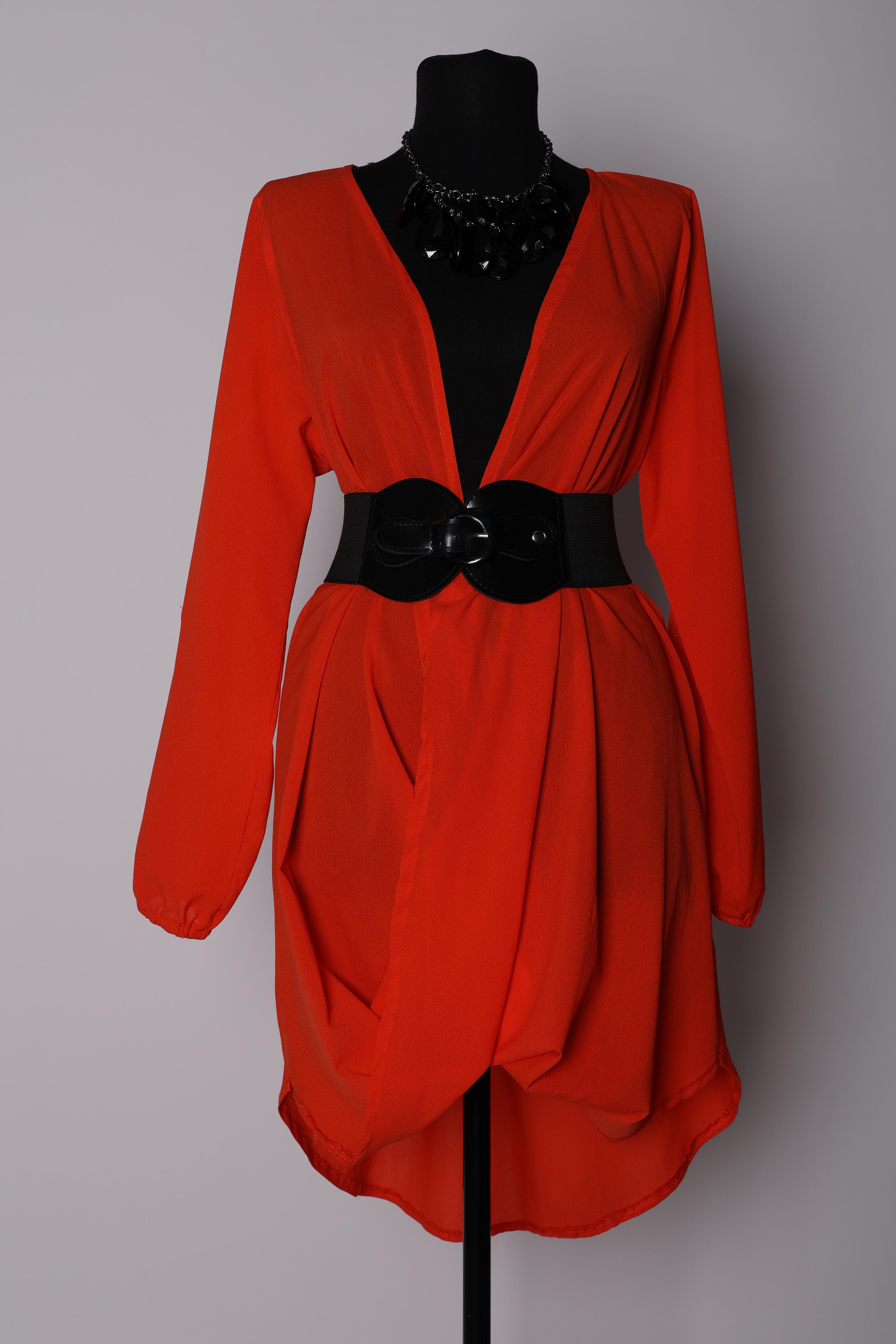 Карнавальные костюмы, вечерние и свадебные платья аренда посуточно, прокат в Жуковском. Фотограф для маркетплейсов, фотоуслуги в Жуковском Татьяна Марсуверских