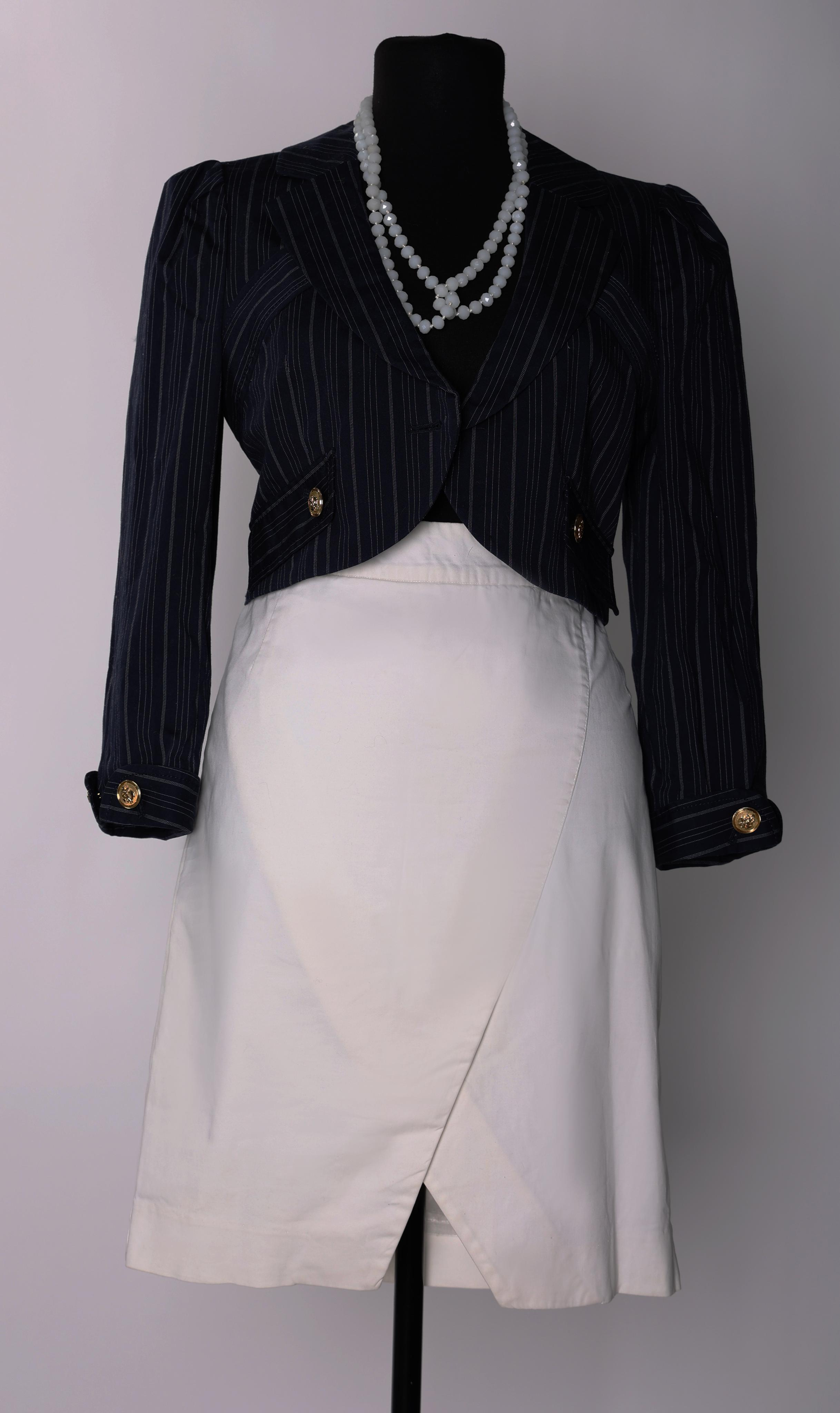 Карнавальные костюмы, вечерние и свадебные платья, юбки, прокат в Жуковском. Фотограф для маркетплейсов, фотоуслуги в Жуковском Татьяна Марсуверских