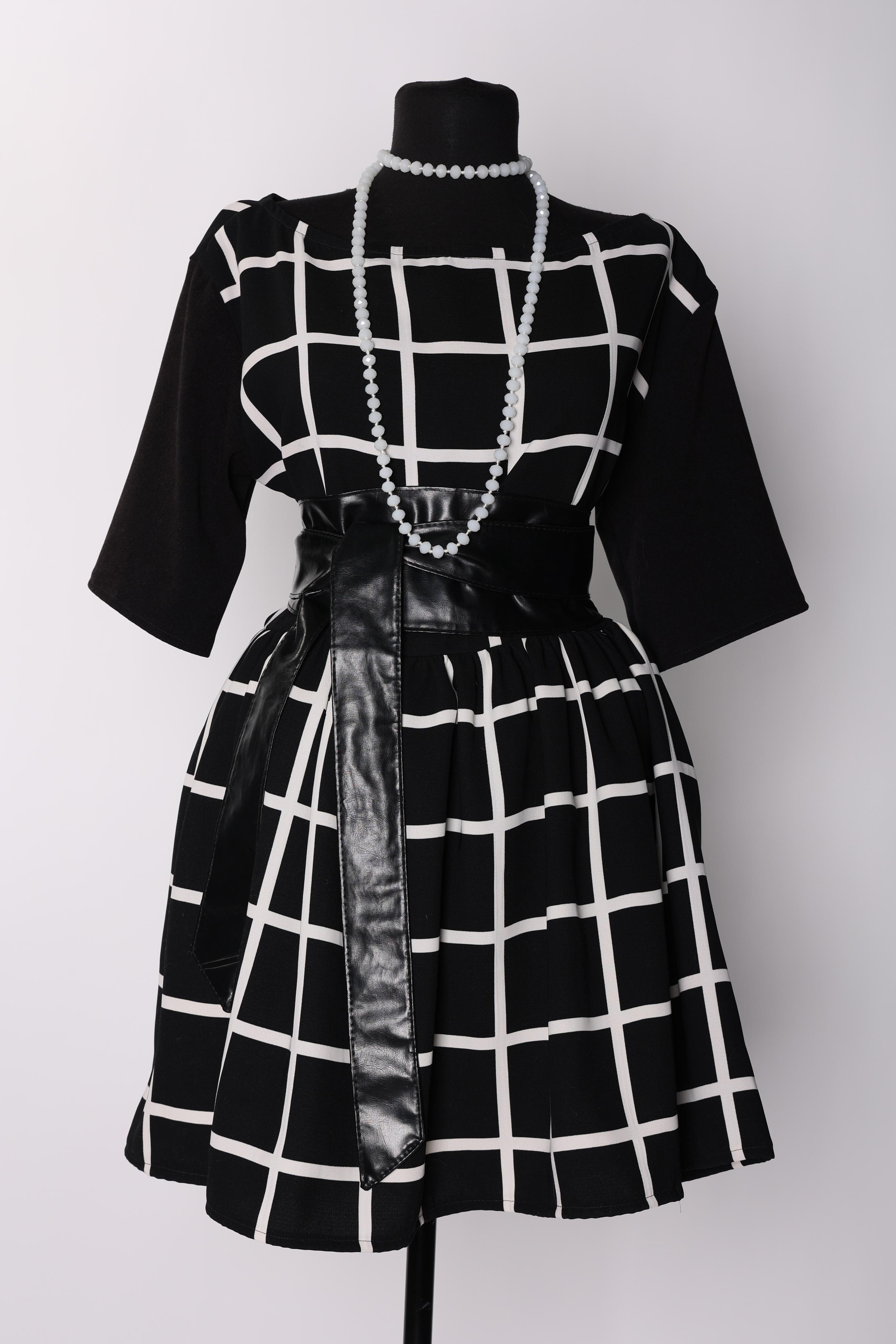 Карнавальные костюмы, вечерние и свадебные платья аренда посуточно, прокат в Жуковском. Фотограф для маркетплейсов, фотоуслуги в Жуковском Татьяна Марсуверских