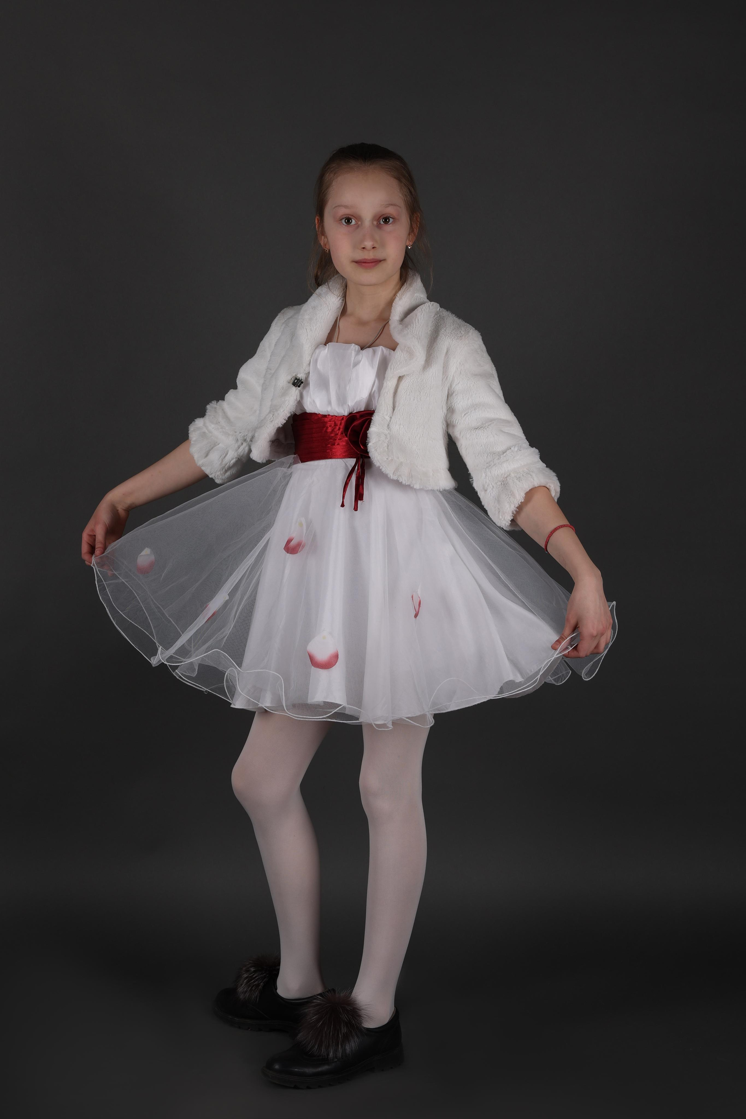 Модели для съёмок товаров на маркетплейсах. Фотограф Татьяна Марсуверских Жуковский. Фотограф для маркетплейсов, фотоуслуги в Жуковском Татьяна Марсуверских