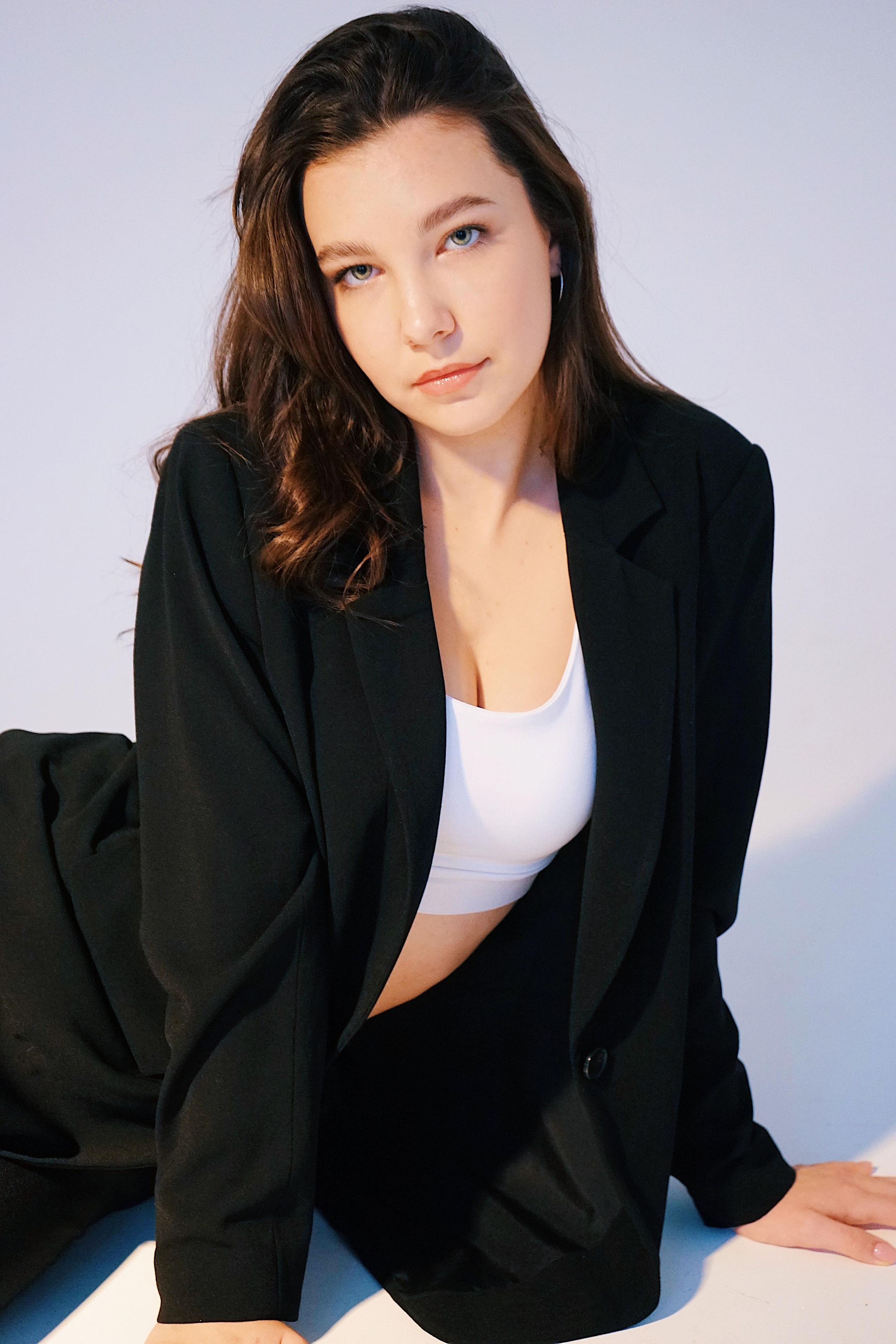 Виктория, студия. Женский фотограф в Москве Уварова Анастасия