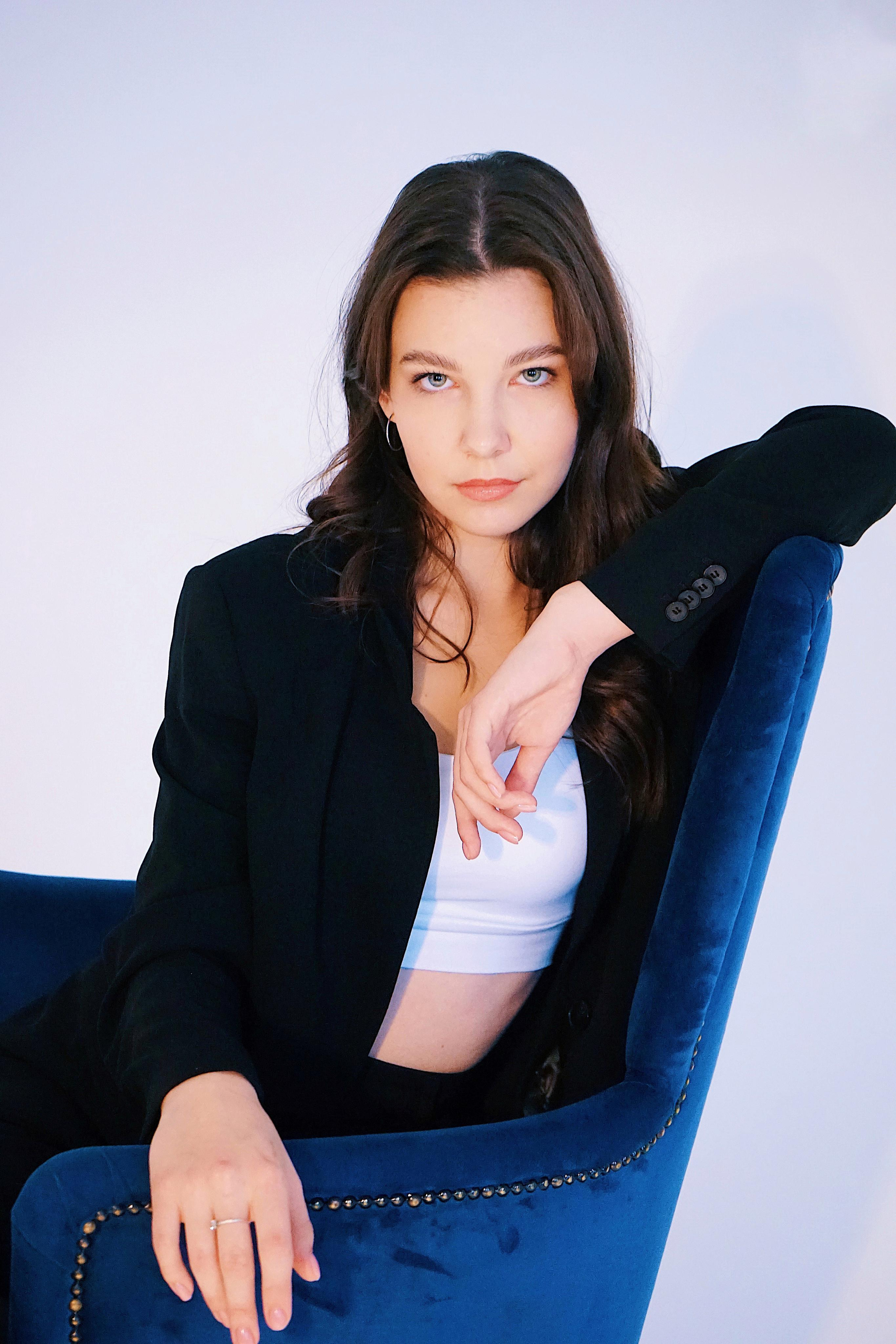 Виктория, студия. Женский фотограф в Москве Уварова Анастасия