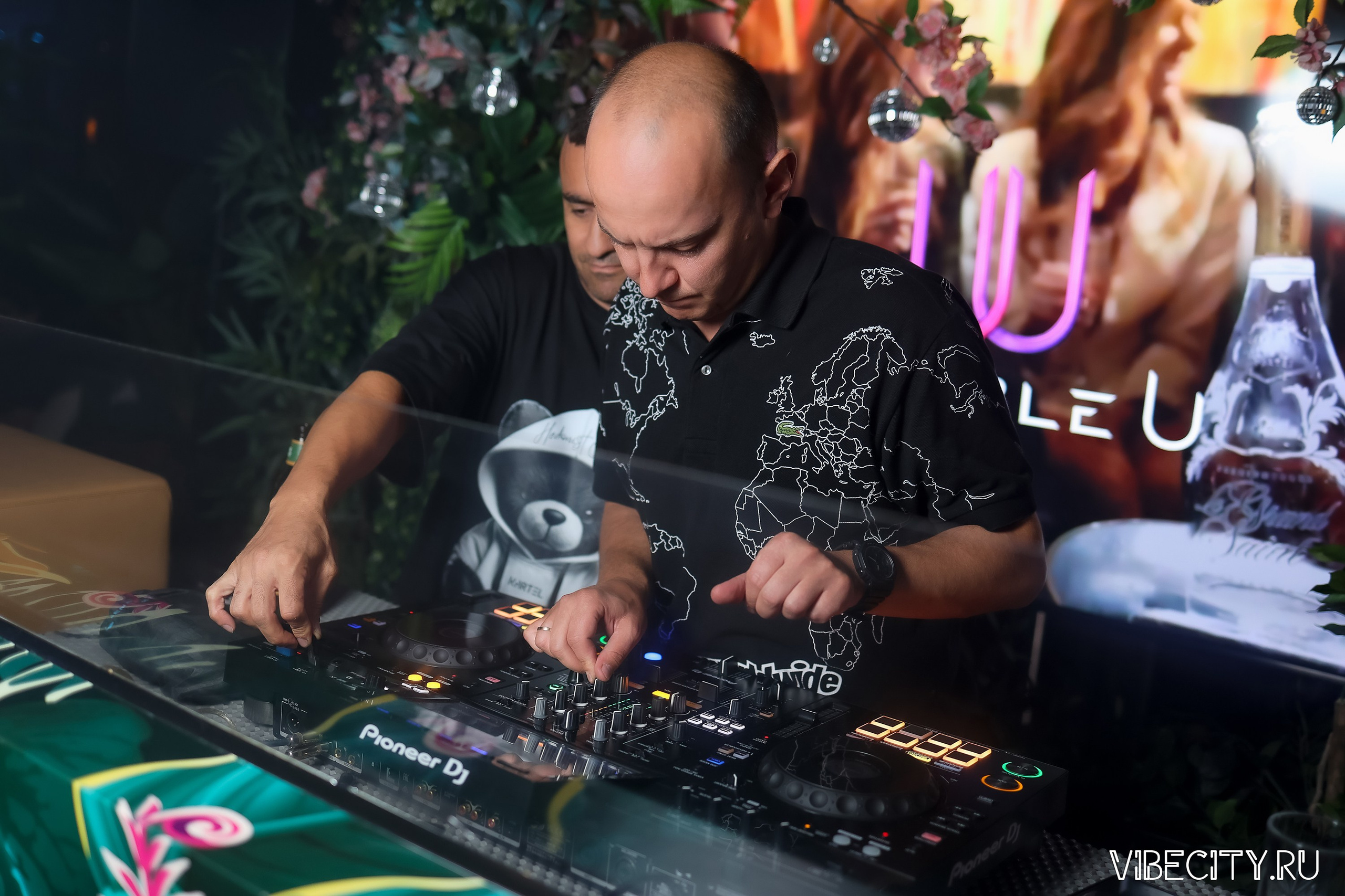 DOUBLE U. VIBECITY.RU Вайб Сити Ру Фоторепортажи Фотоотчеты Калининград