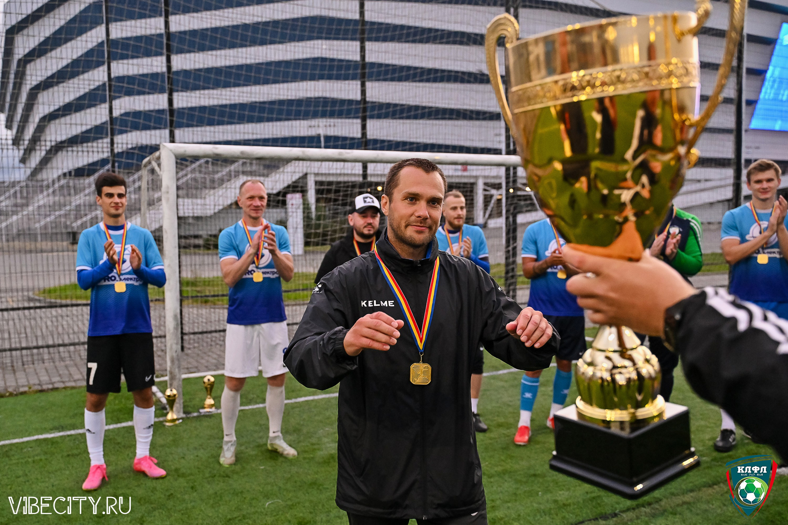 ФИНАЛЬНЫЕ МАТЧИ ПЛЕЙ-ОФФ XXl ЛЕТНЕГО КУБКА КАЛИНИНГРАДСКОЙ ЛФЛ. VIBECITY.RU Вайб Сити Ру Фоторепортажи Фотоотчеты Калининград