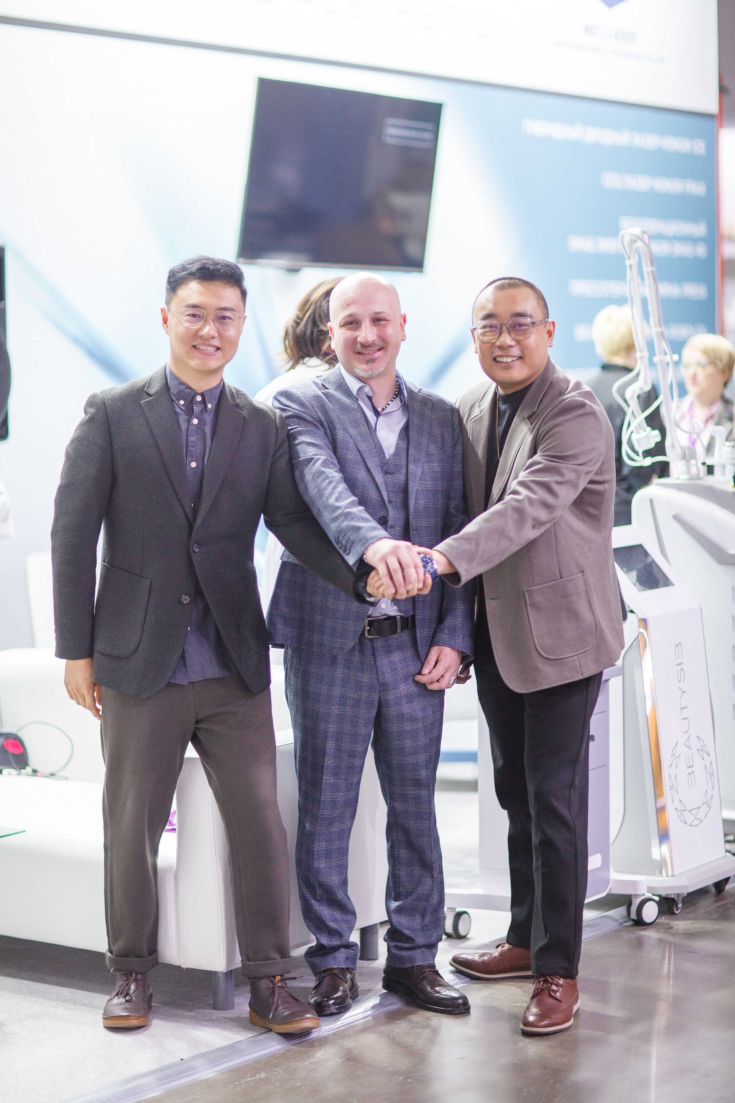 Выставка компаний Med Aesthetik и Sthetian. Фотограф в Москве Наталья Антипина