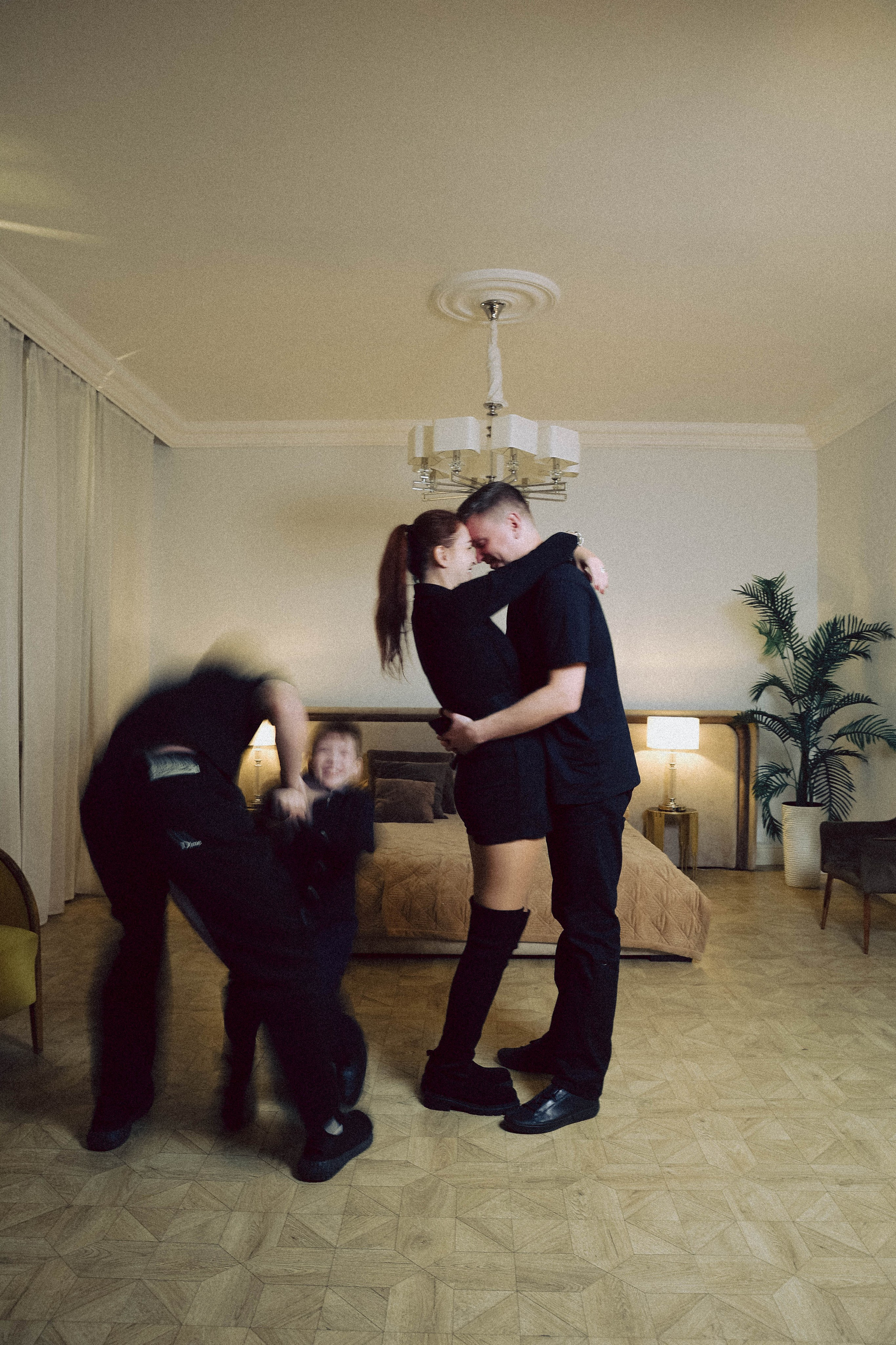 Новогодняя total black. Photographer in Moscow & everywhere in the World Alena Vyalova