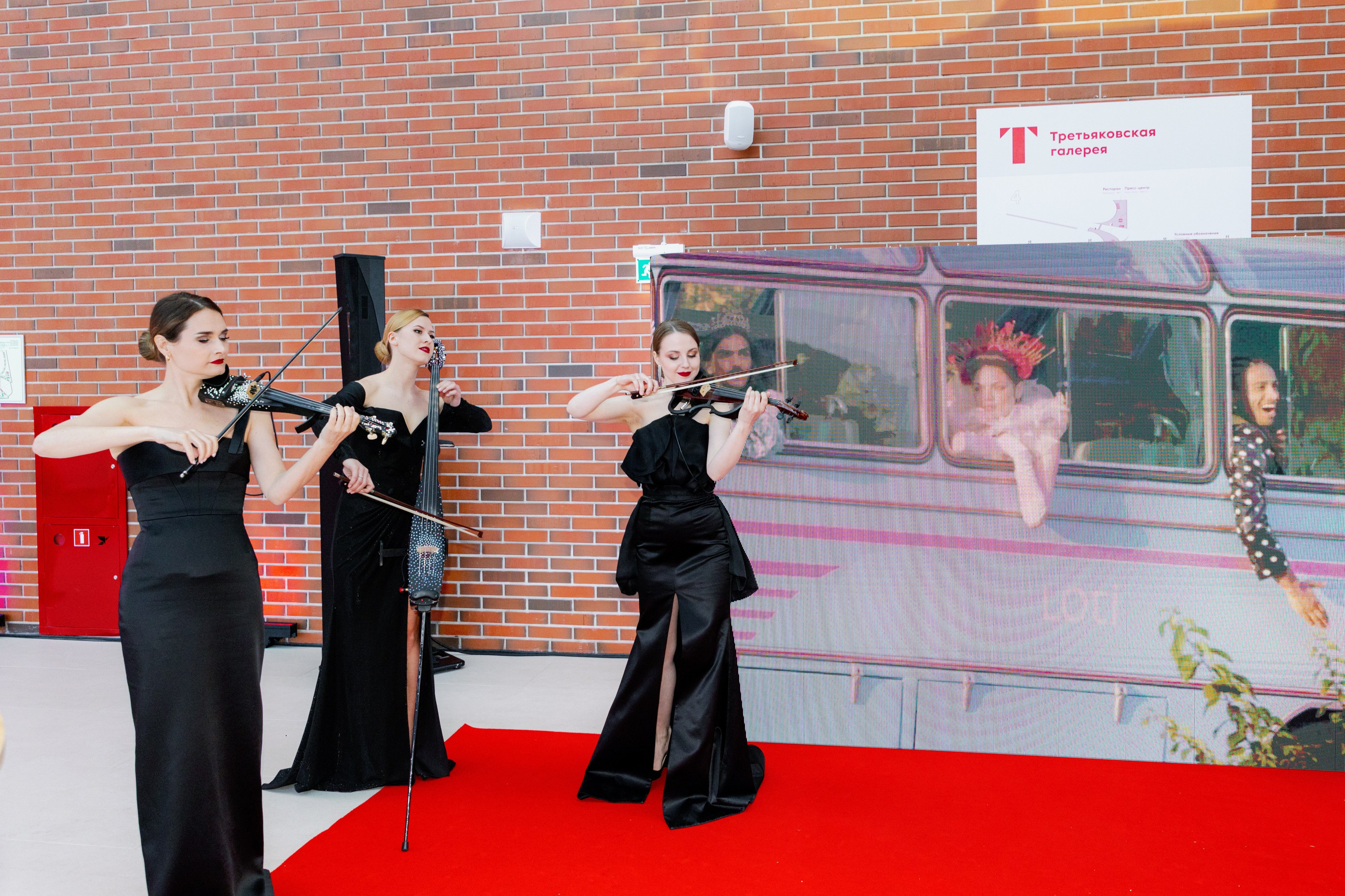 Презентация GET JET в Третьяковской галерее. Фотограф в Москве и Санкт-Петербурге Дарина