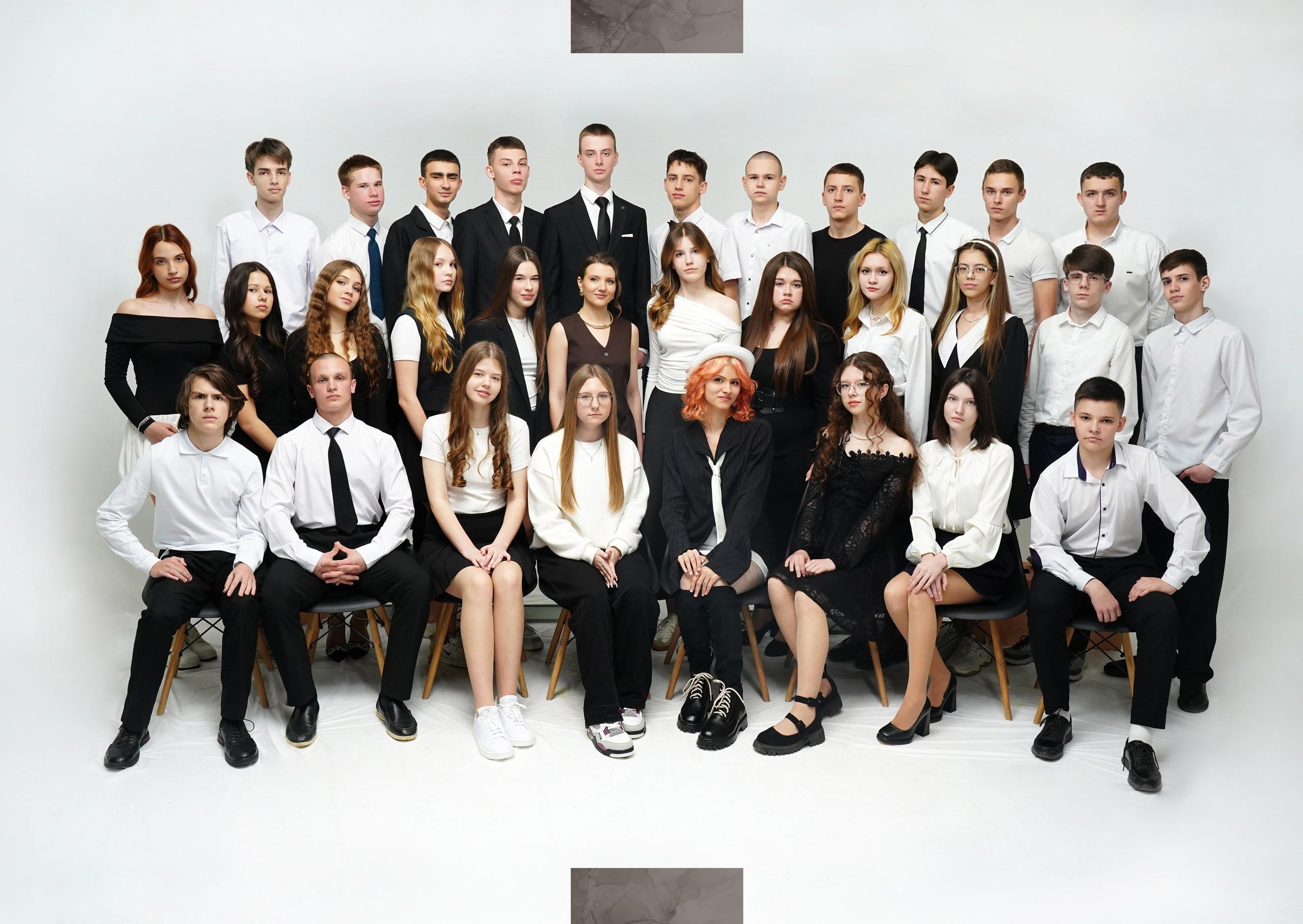 02.2.4. Дружба /старшие классы /. MEMENTO.Выпускные альбомы, школьные, юбилейные и другие книги. Ростов-на-Дону