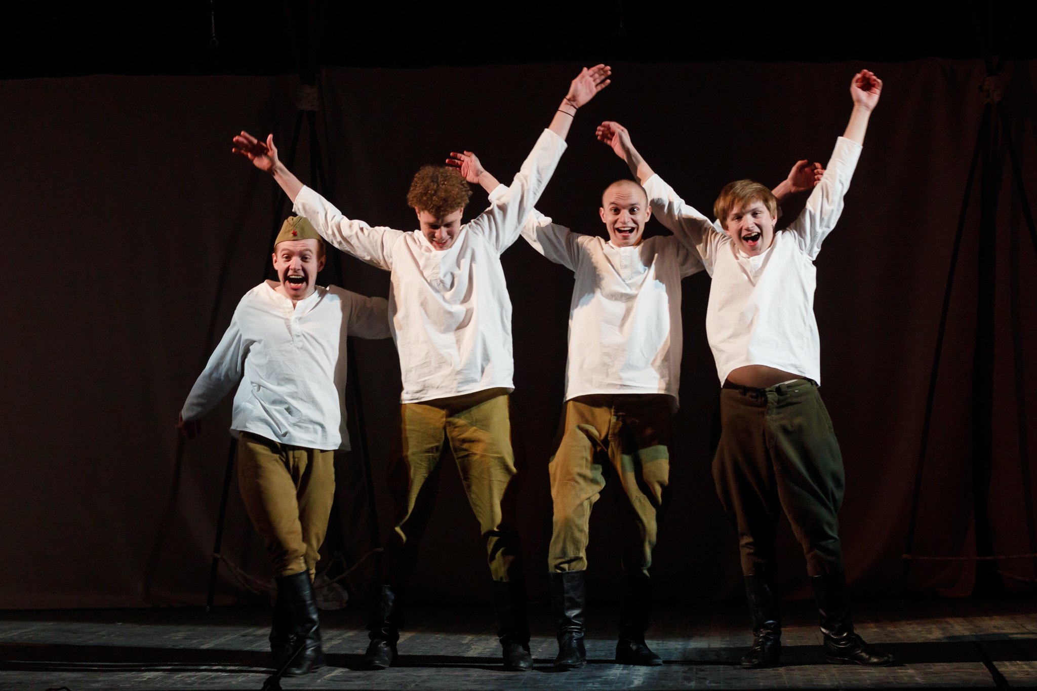 «Неизвестный солдат». Автор инсценировки и режиссер: Рамазан Шахбанов