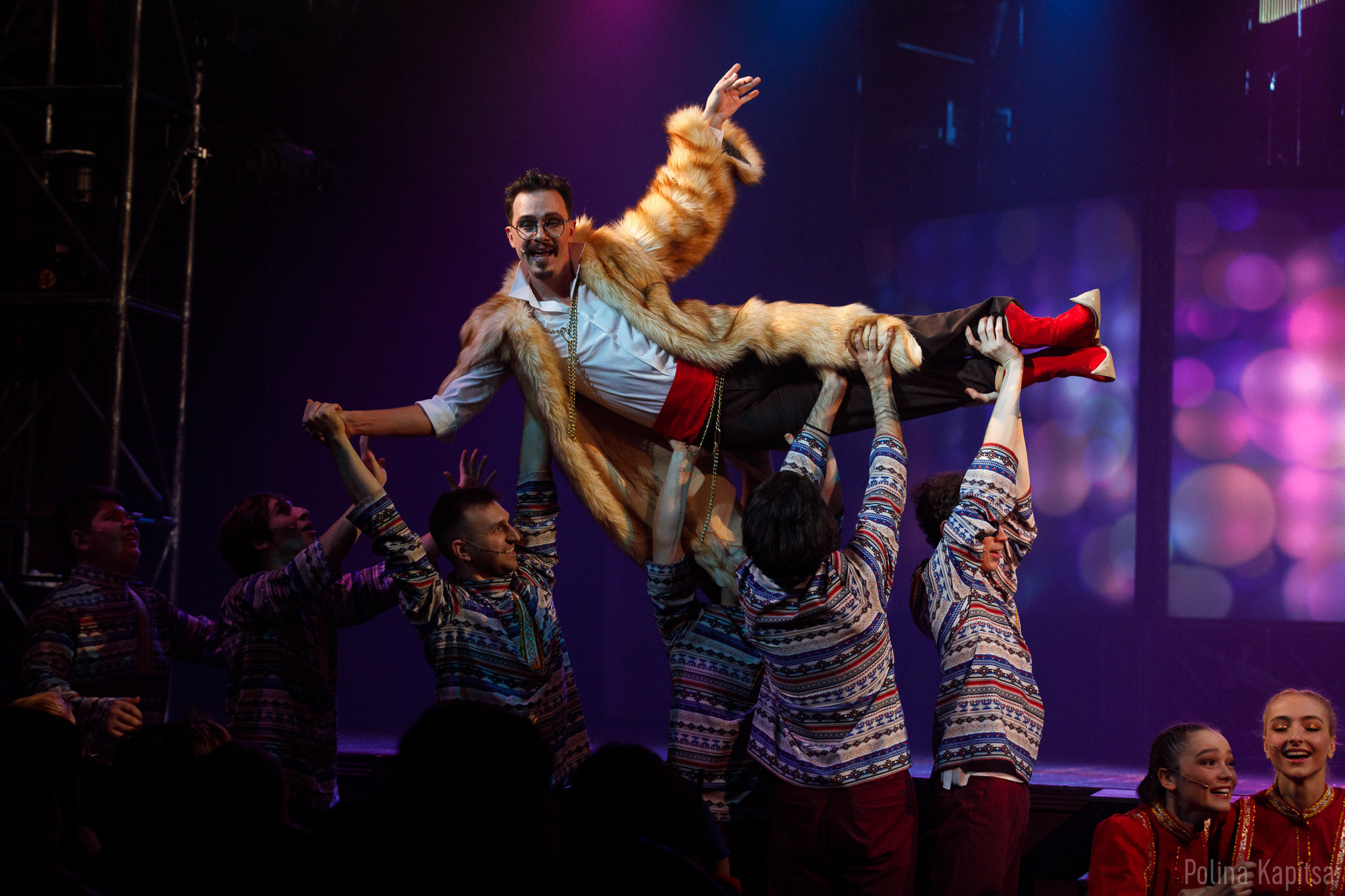 Композитор: Александр ЗацепинАвтор пьесы: Сергей ПлотовРежиссер-постановщик: Александр Нестеров