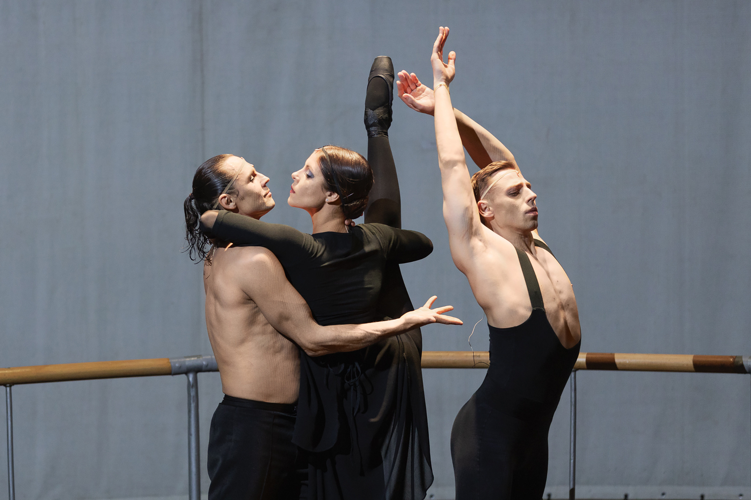 «Нездешний сад. Рудольф Нуреев». Режиссер — Роман Виктюк.