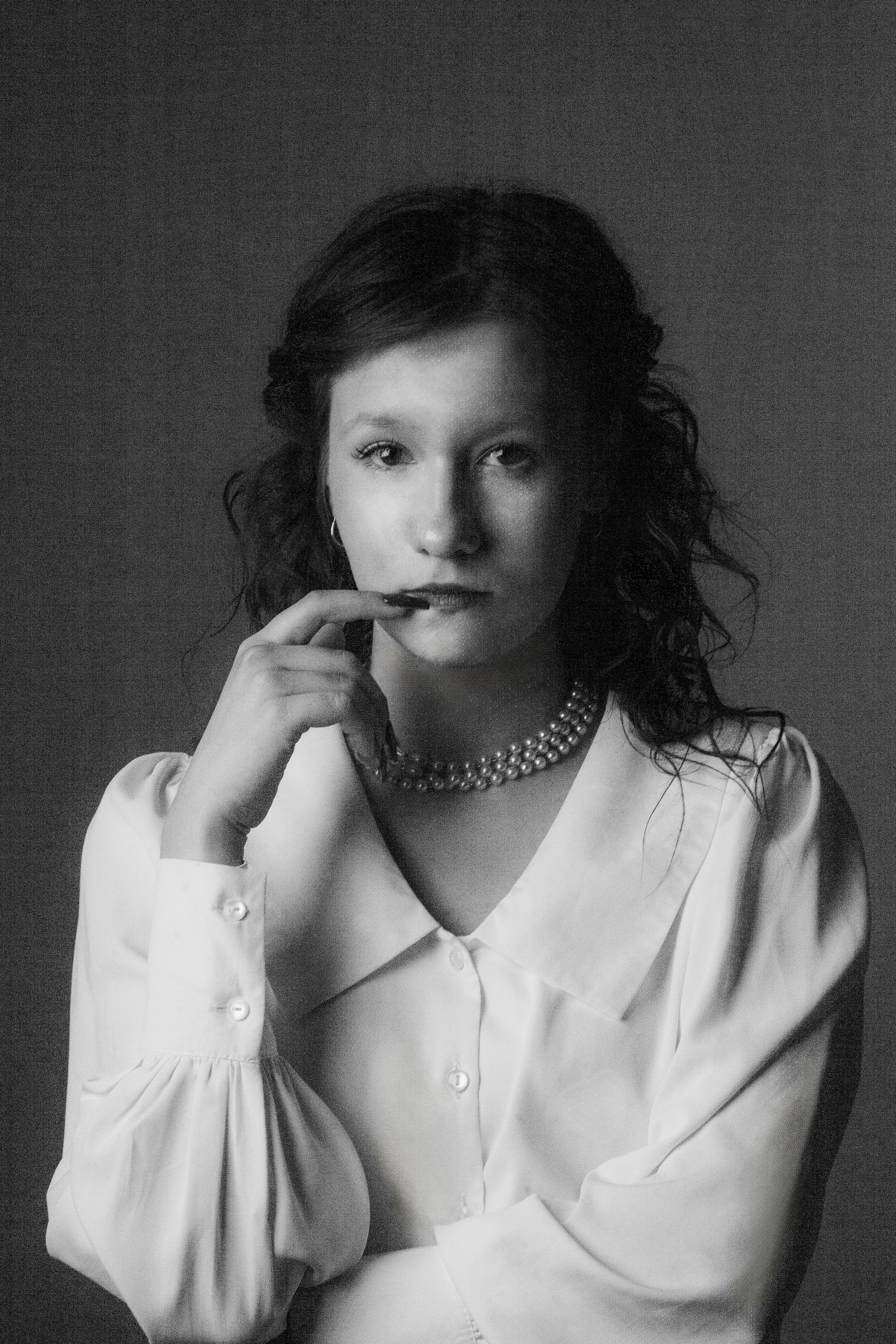 Спрятала веснушки в облаках сирени. Портретный и семейный фотограф Ирина Лепендина в Воронеже