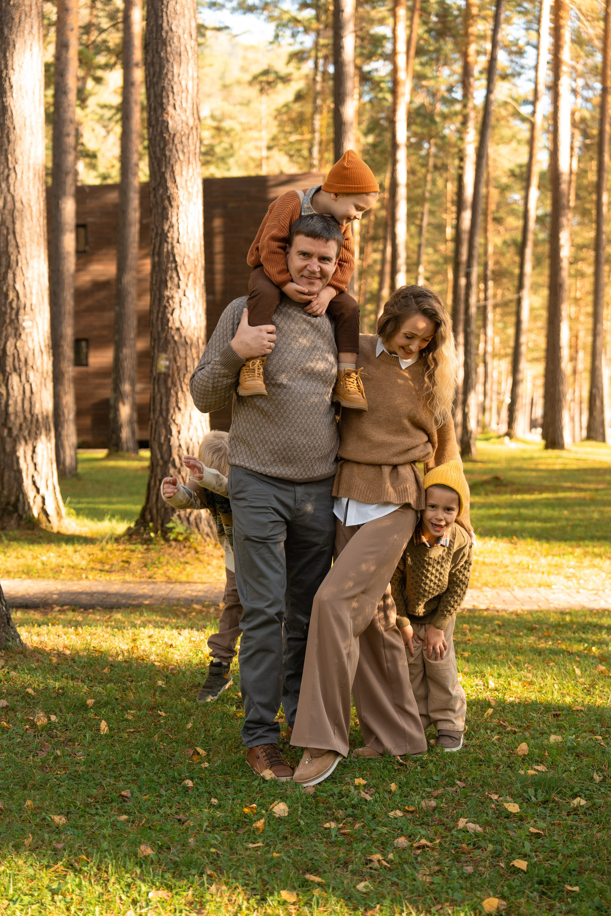 Семейная фотосессия в Москве для большой семьи. Свадебный фотограф в Москве Анна Полушина
