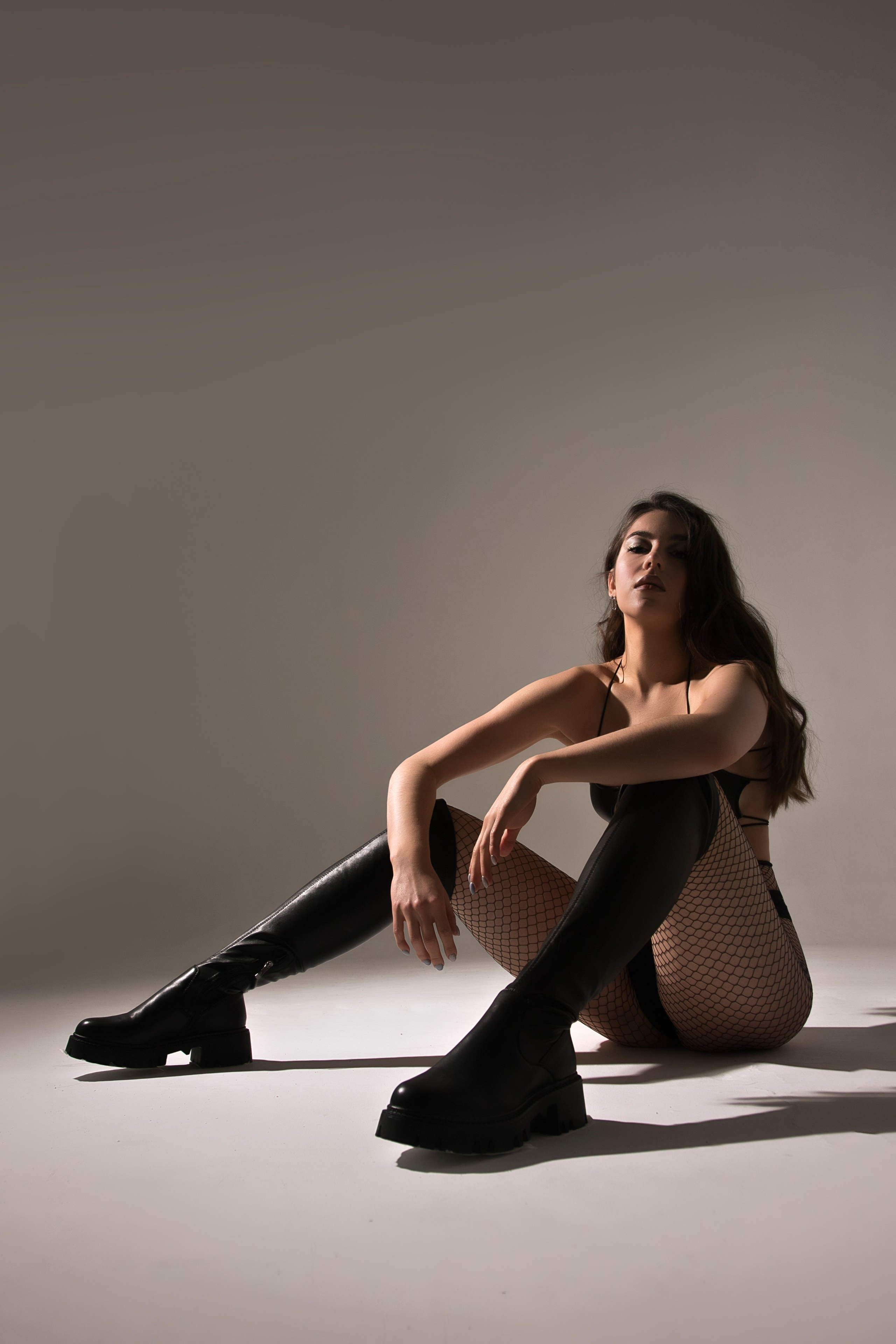 Женская фотосессия в фотостудии. Профессиональный фотограф в Москве