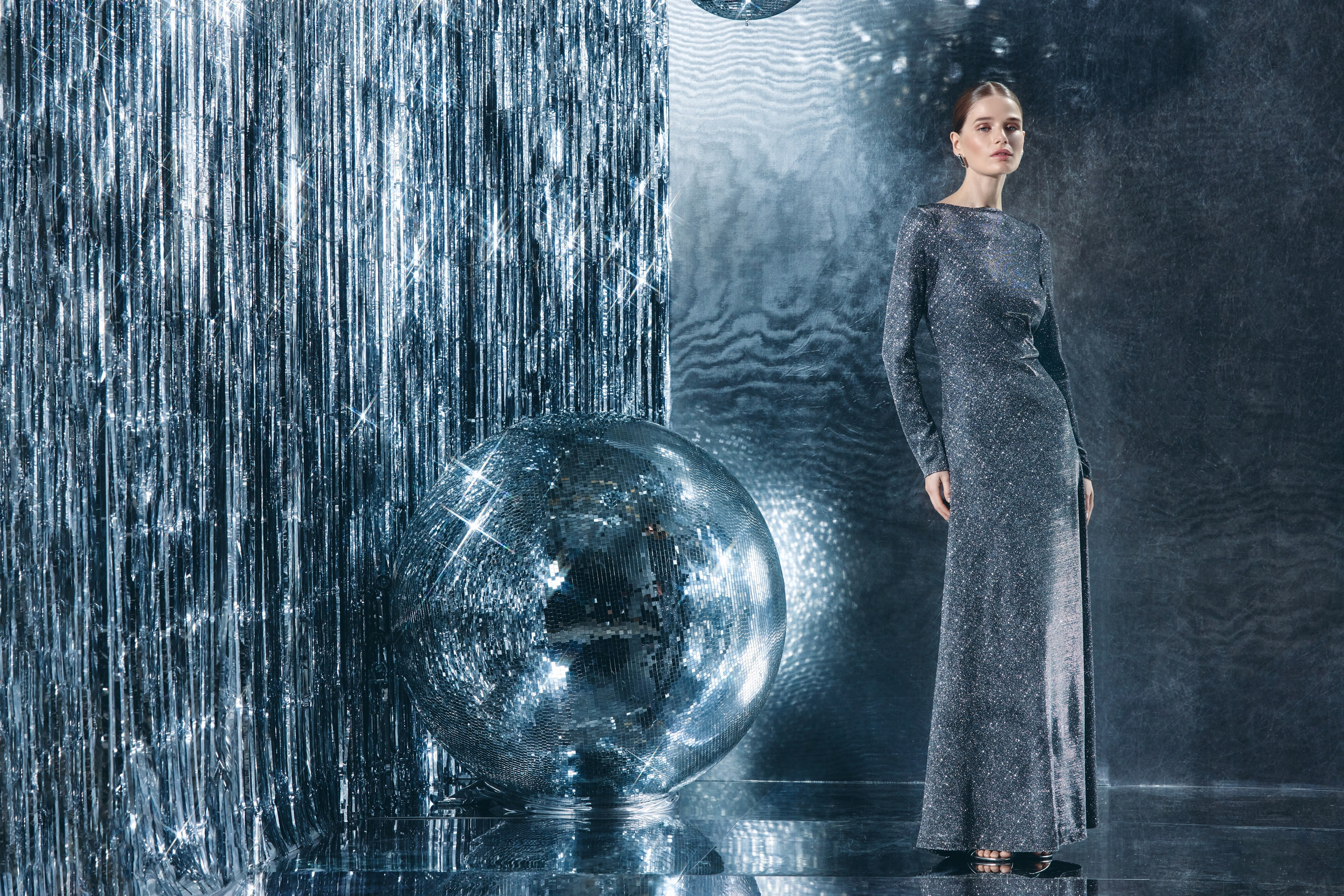 Аксёнова Оля — сет-дизайнер, художник-постановщик, Москва