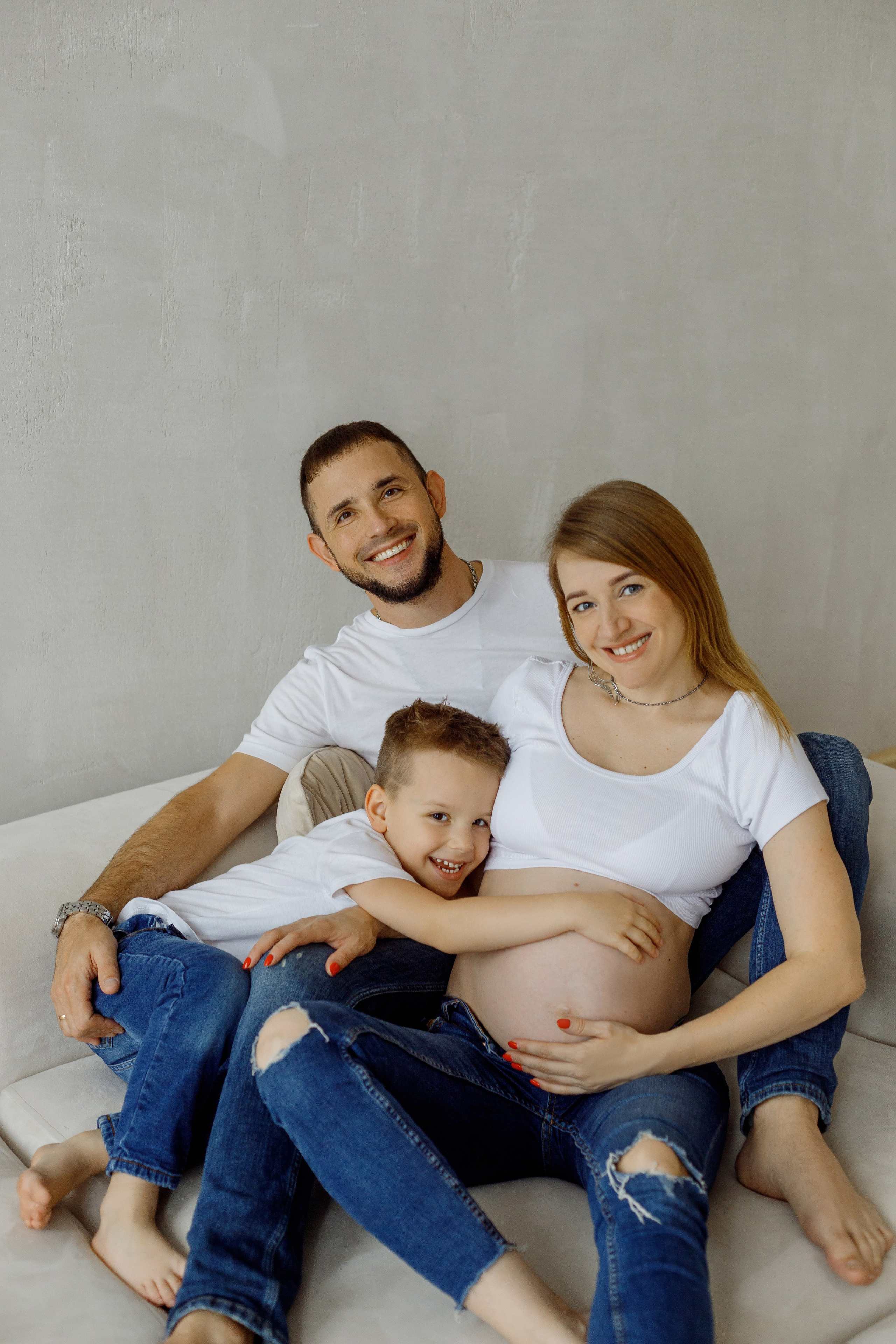 Фотосессия беременности в фотостудии «Мимика». Фотограф Александра Сыщенко