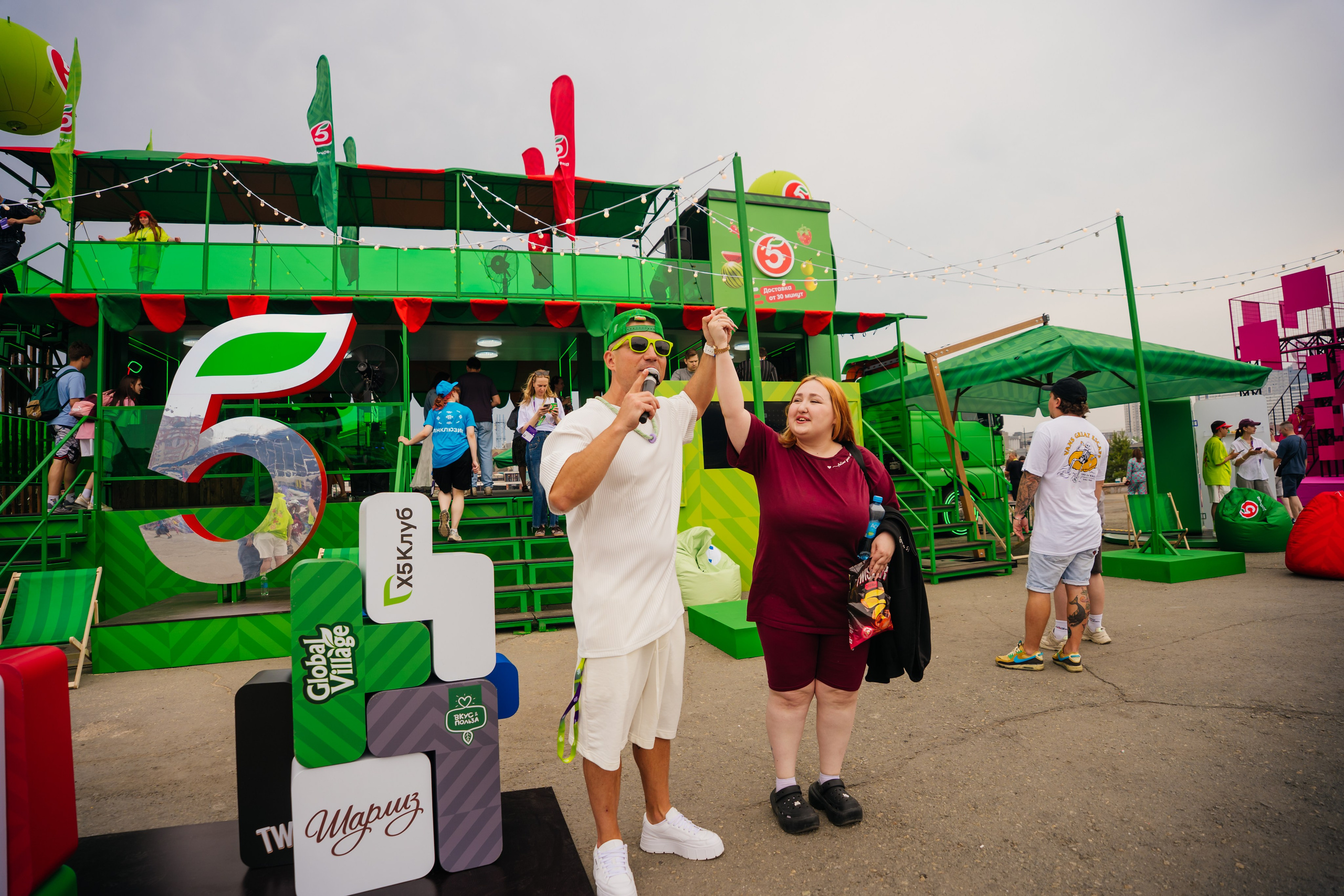 Пятерочка на VK фесте. Видеограф и Фотограф в Челябинске Ксения и Владимир Рюмины