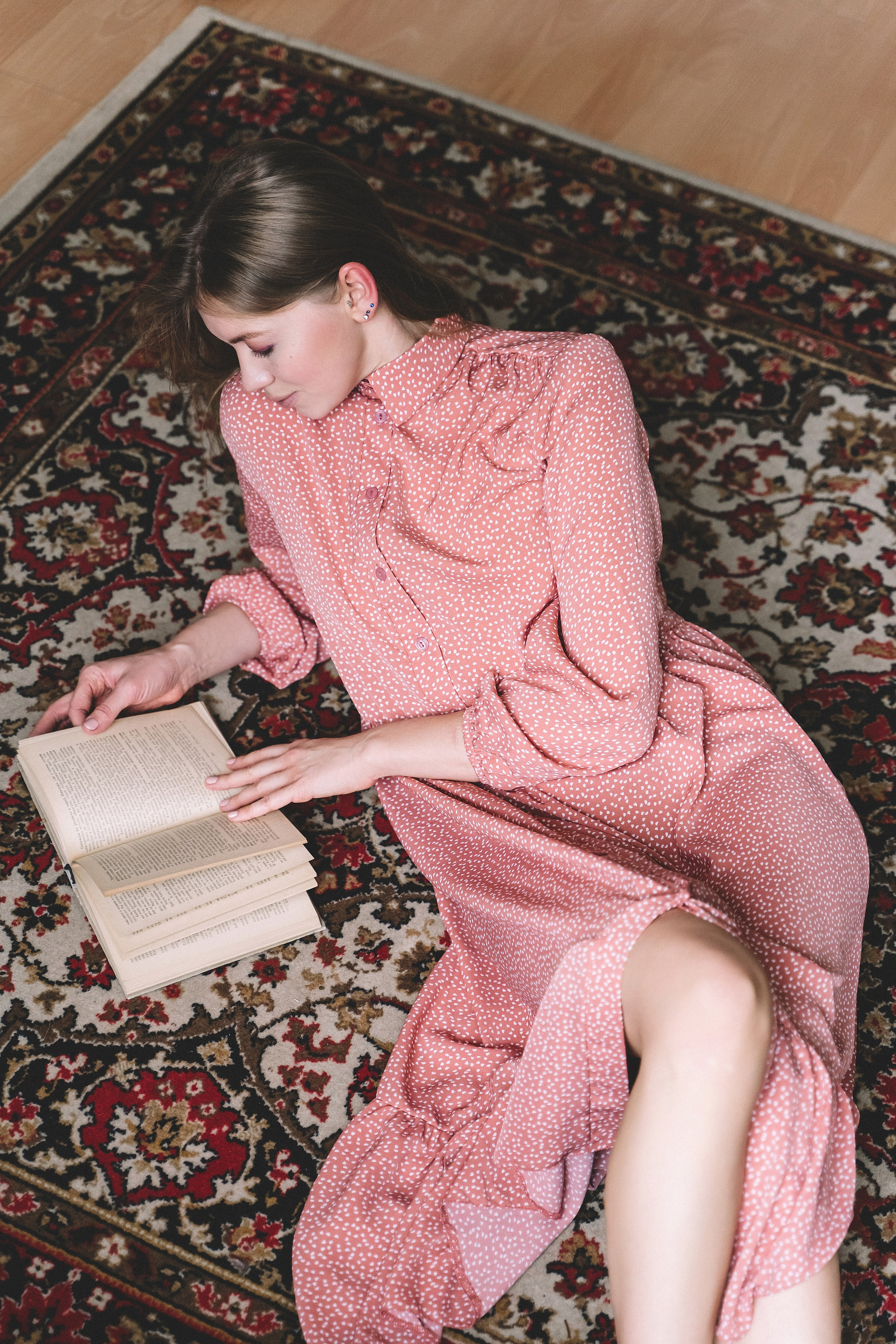 Женский фотограф в Москве и Московской области. Женская фотосессия. Женственные фотографии. Фотографии красивых женщин. Красивая стильная женская фотосессия. Контент-фотосессия. Визуал для блога.