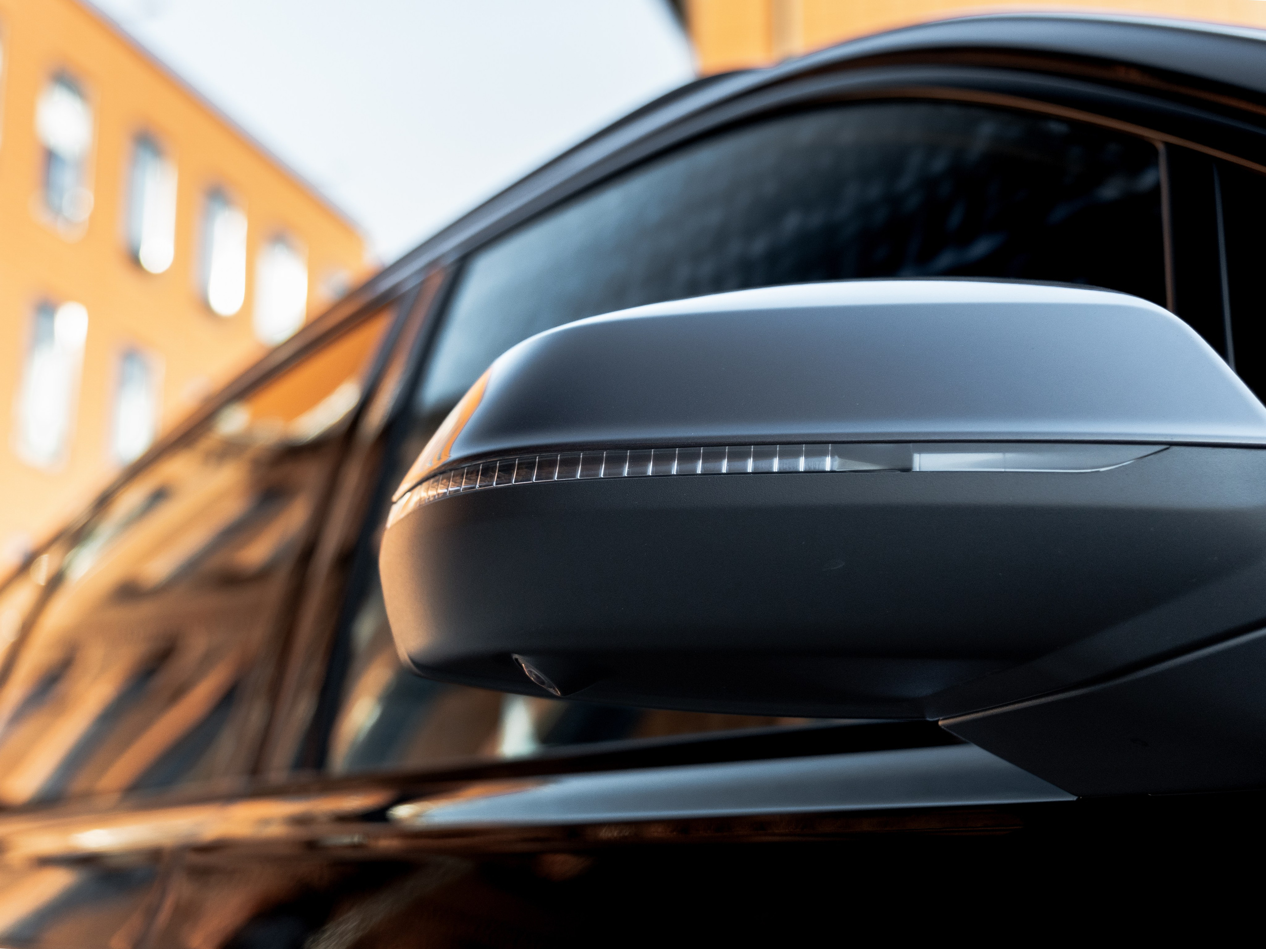 AUDI Q7. Opasnophoto