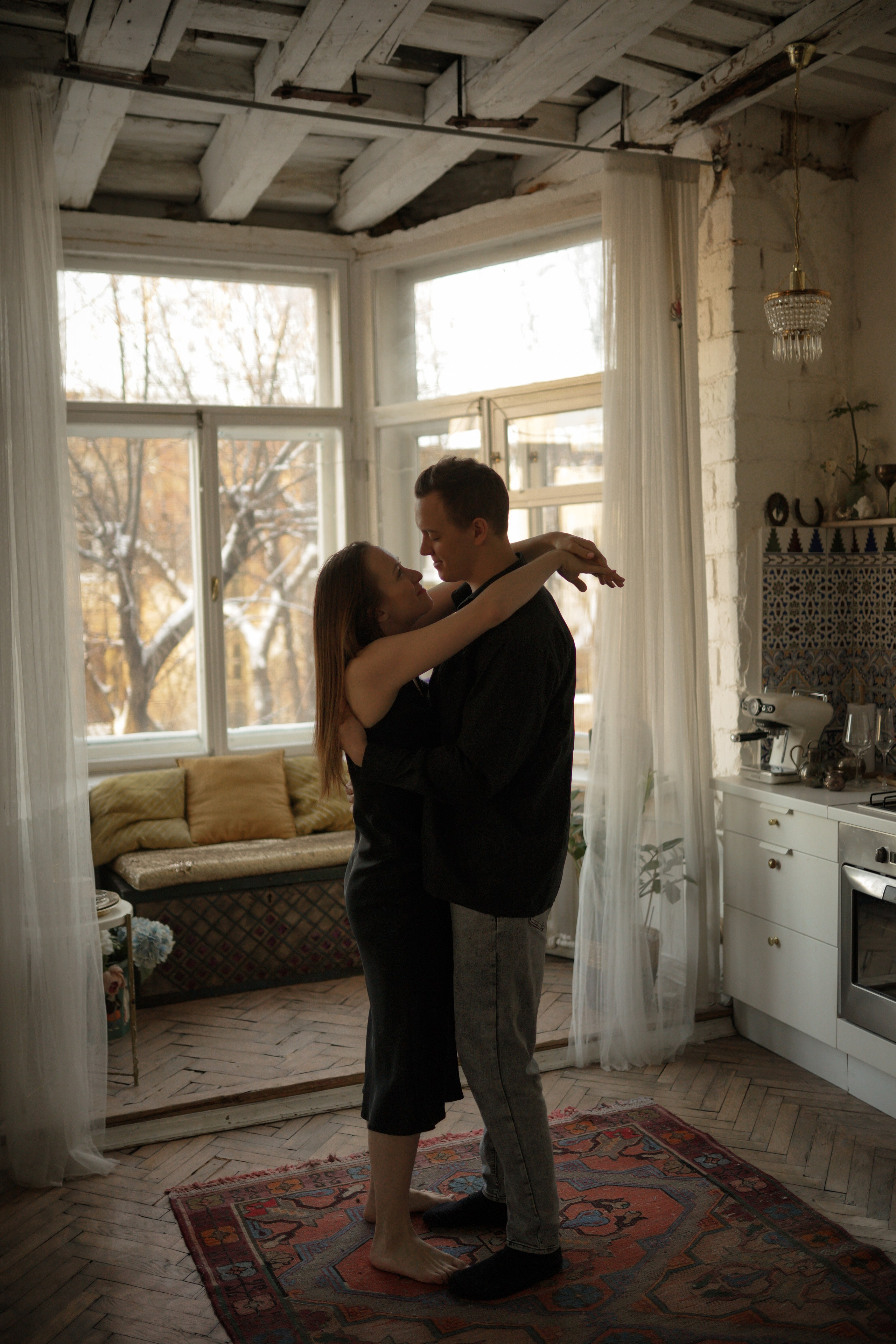 Черное-белое