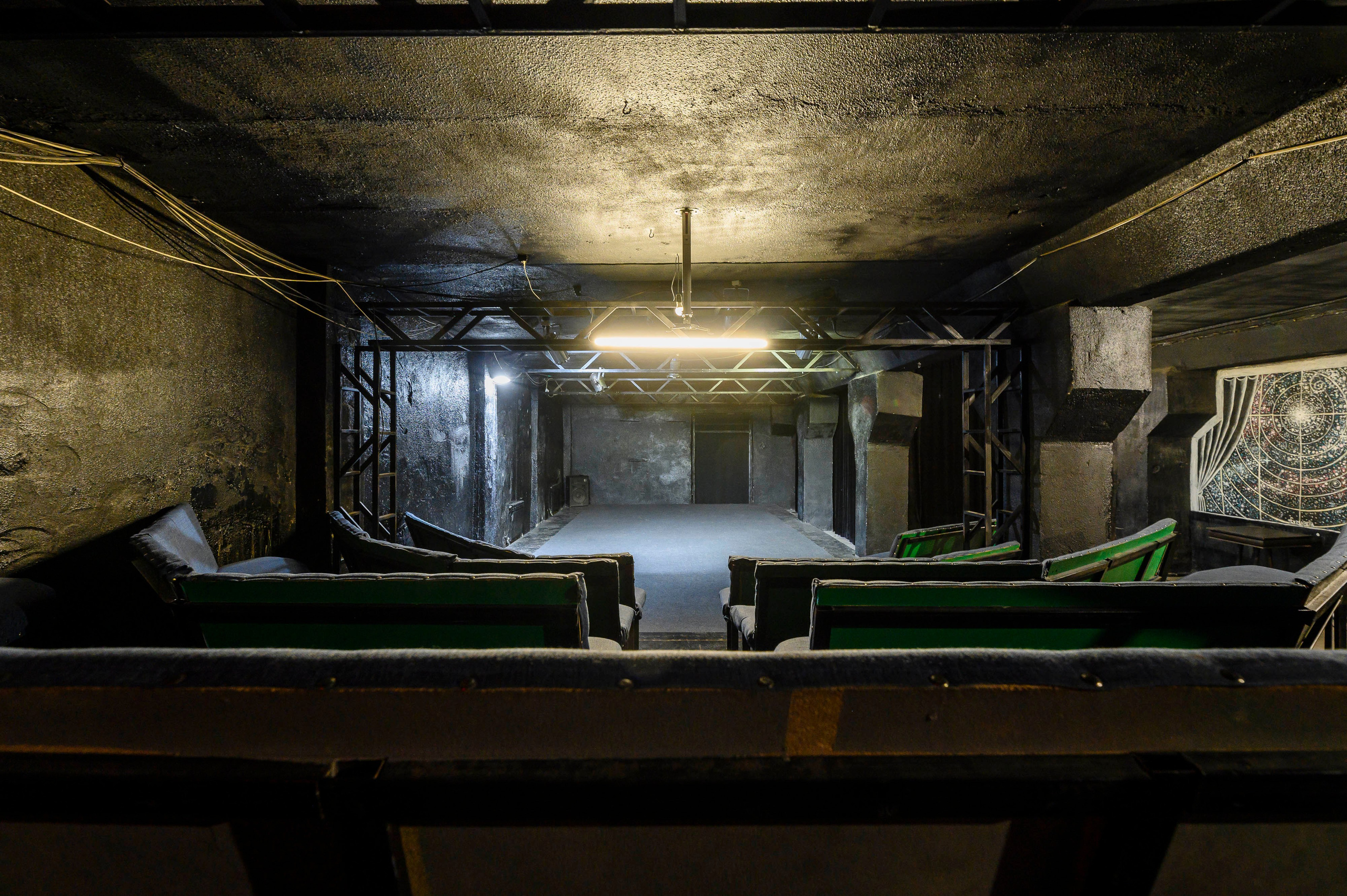 Арт убежище Bunker, съемка контента. Интерьерный и репортажный фотограф в Алматы
