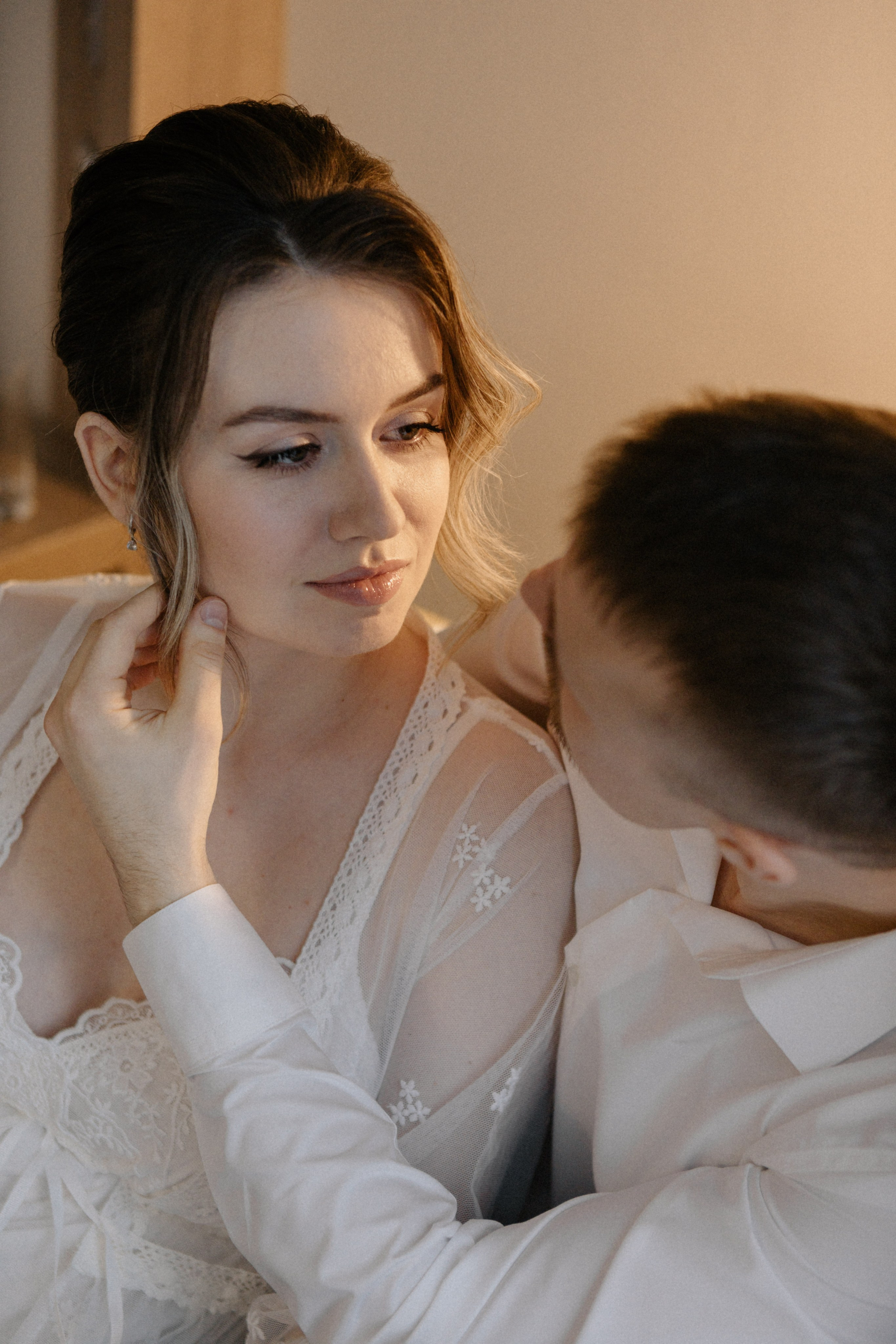 Ксюша и Илья. Утро в отеле роспись в Birds. Свадебный и портретный фотограф в Москве Анастасия Масюк