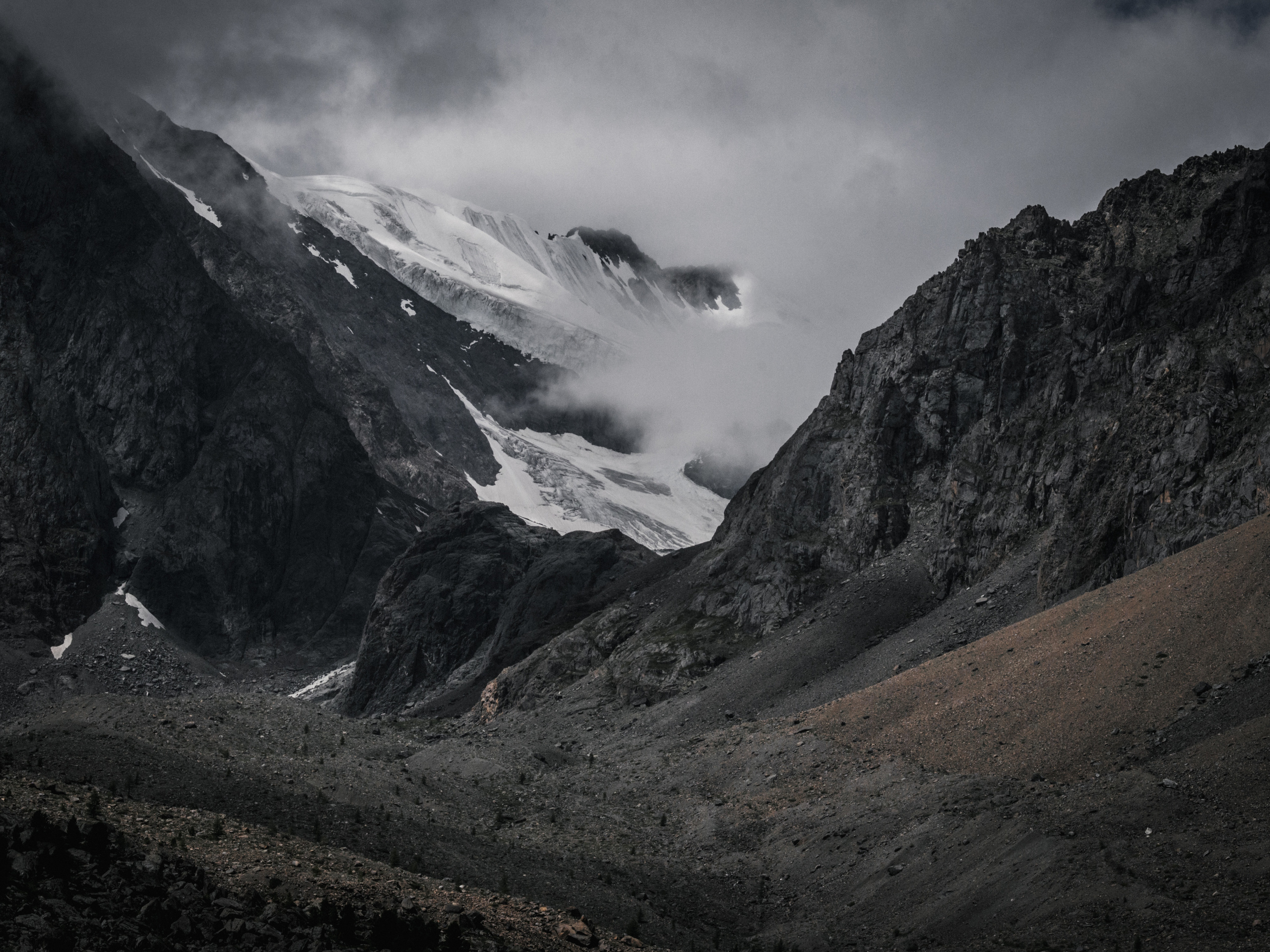 TRAVEL. Dmitry Ganin