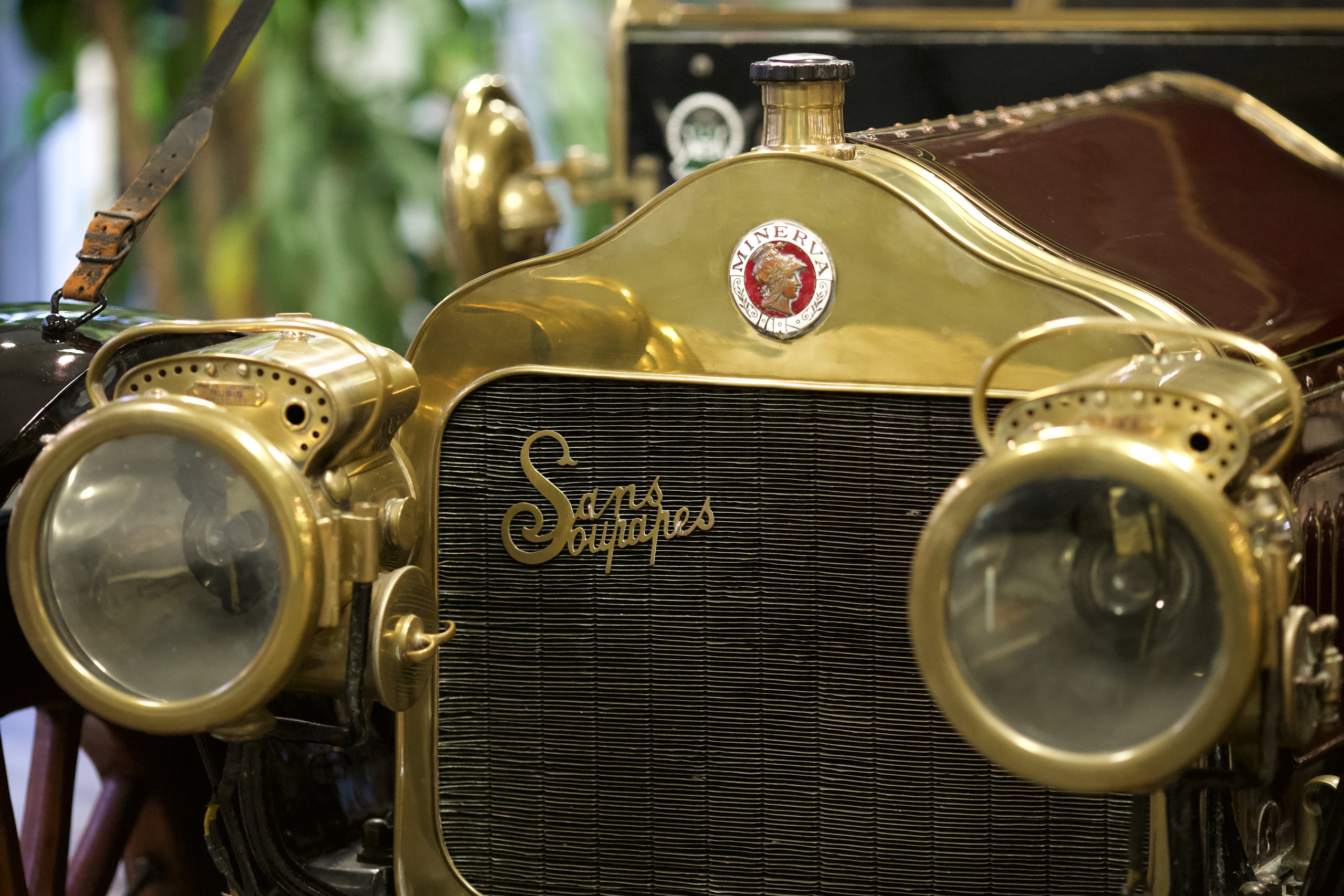 Музей Техники Вадима Задорожного. Школьные выпускные альбомы в Москве Марина Николаева