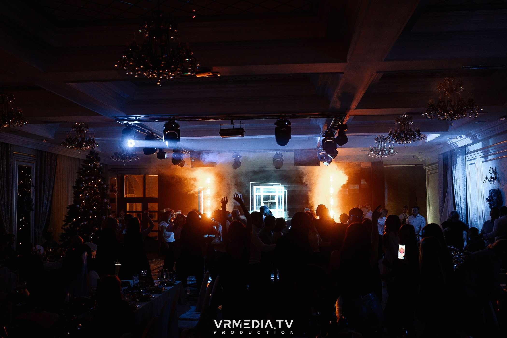 Новогодний вечер в ресторане «Лазурный Берег»