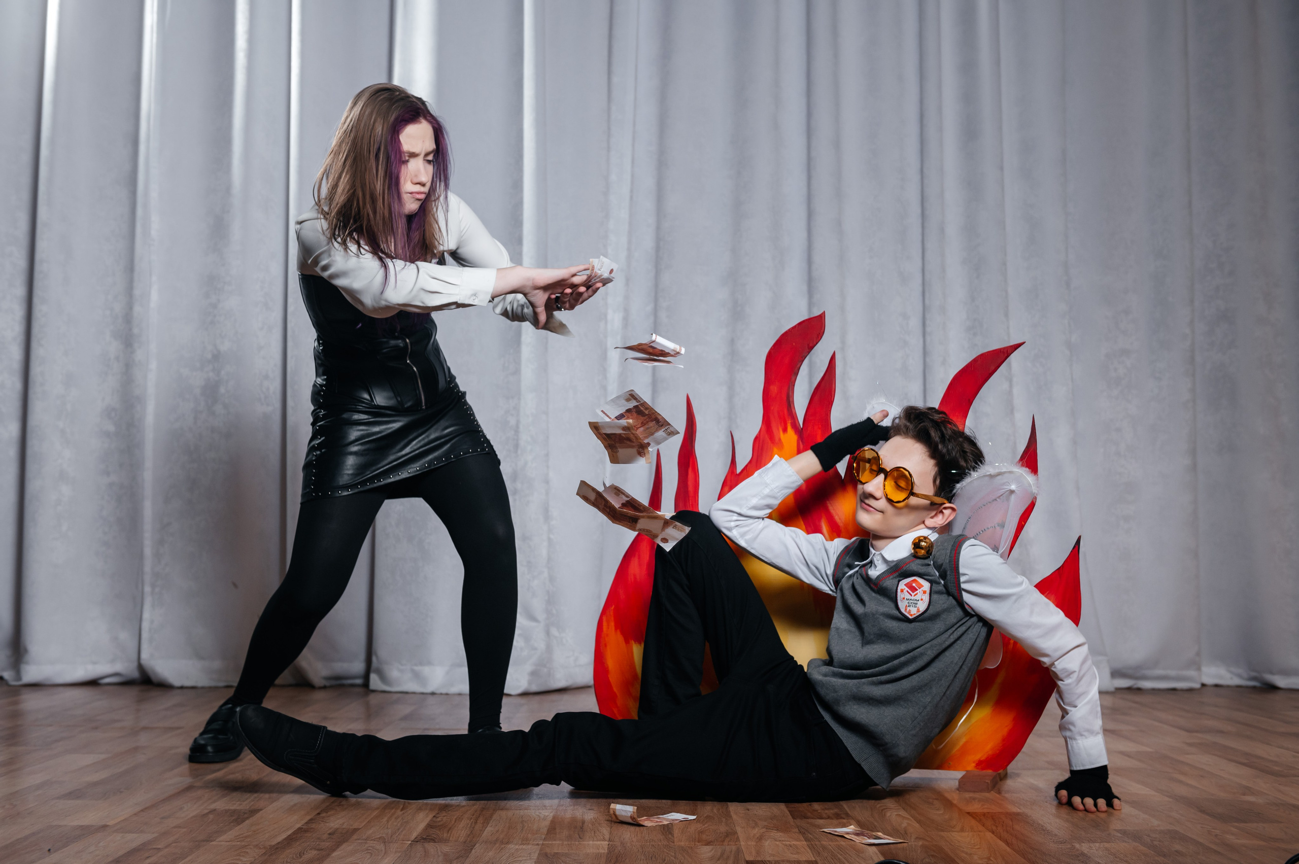 Старшие классы. Современные выпускные альбомы в Новосибирске