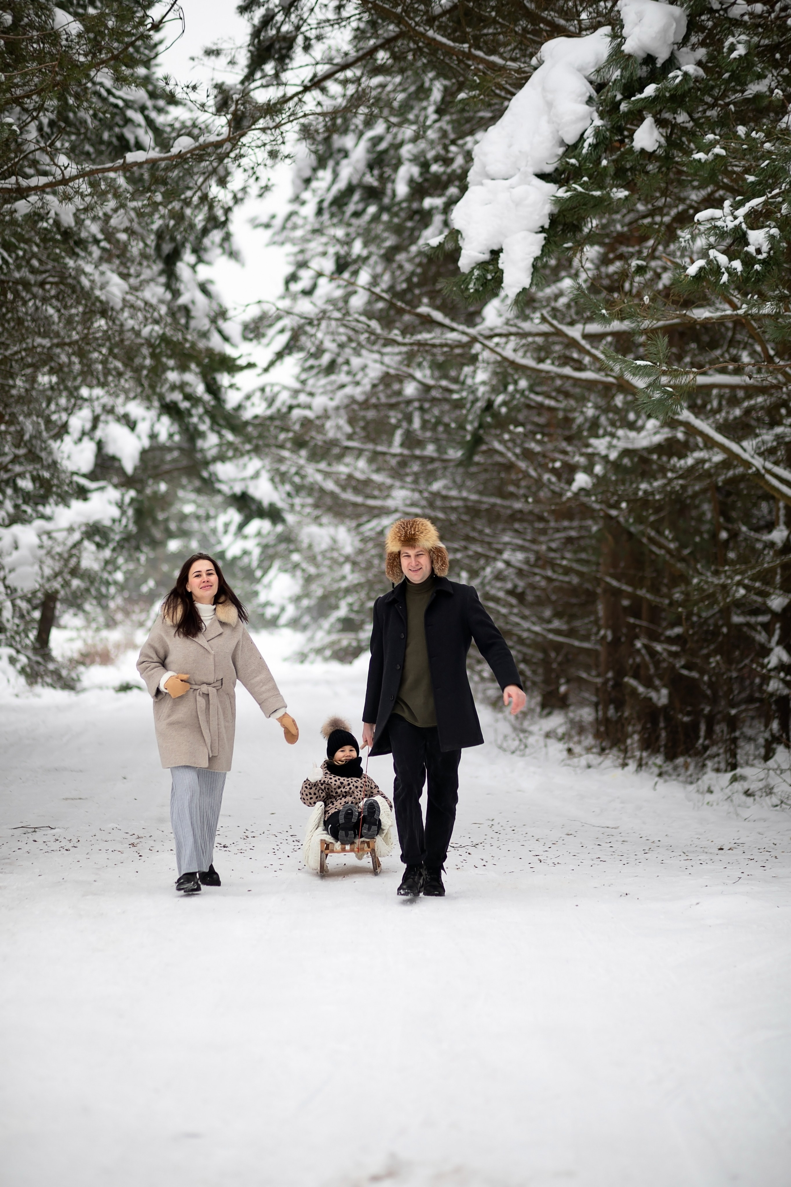 Сергей, Оля, Лера и Чупа. Главная