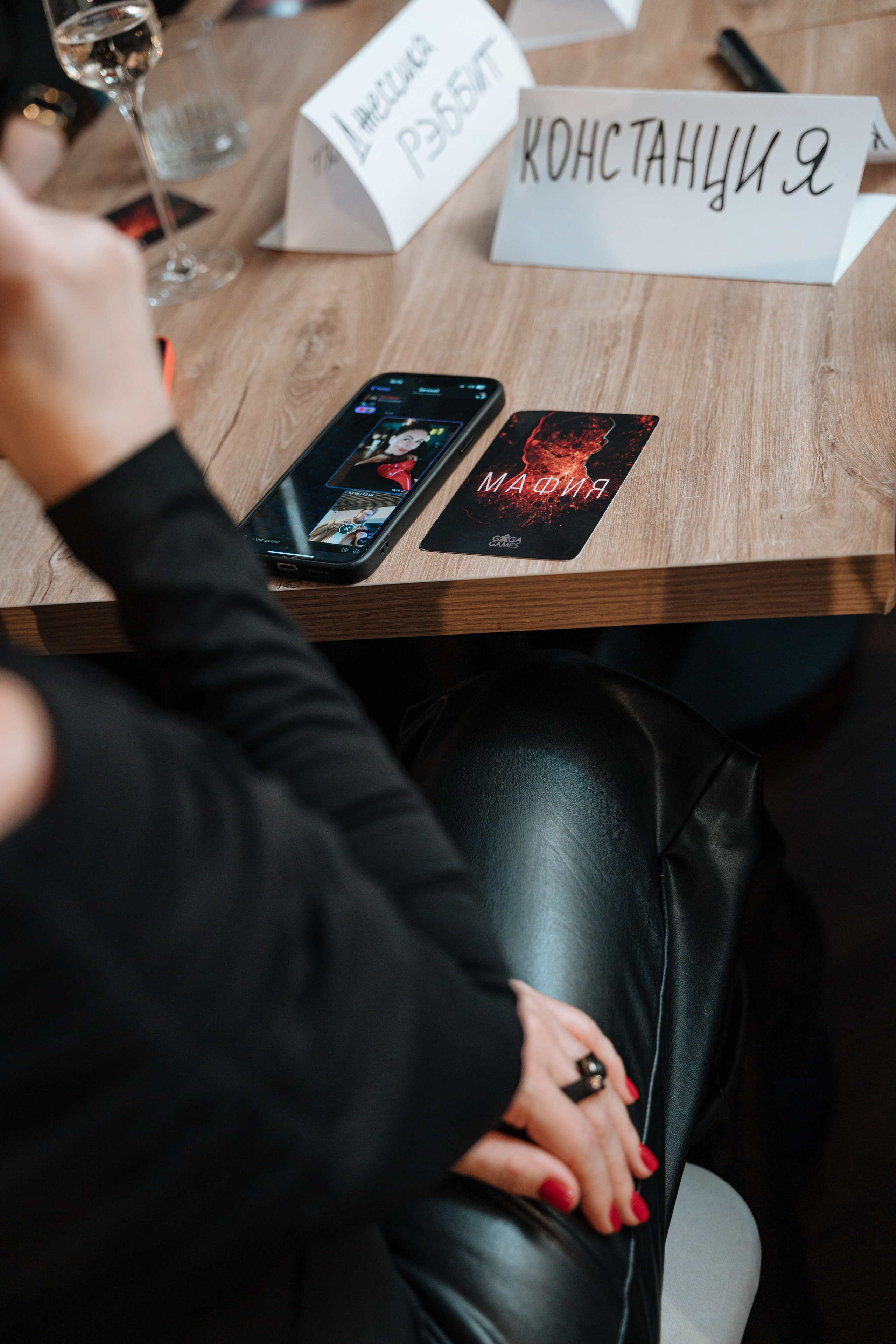 Мафия. Бар FINCH. ЖЕНСКИЙ КЛУБ LAXMI. Портретный фотограф в Санкт-Петербурге Дмитриева Наталия