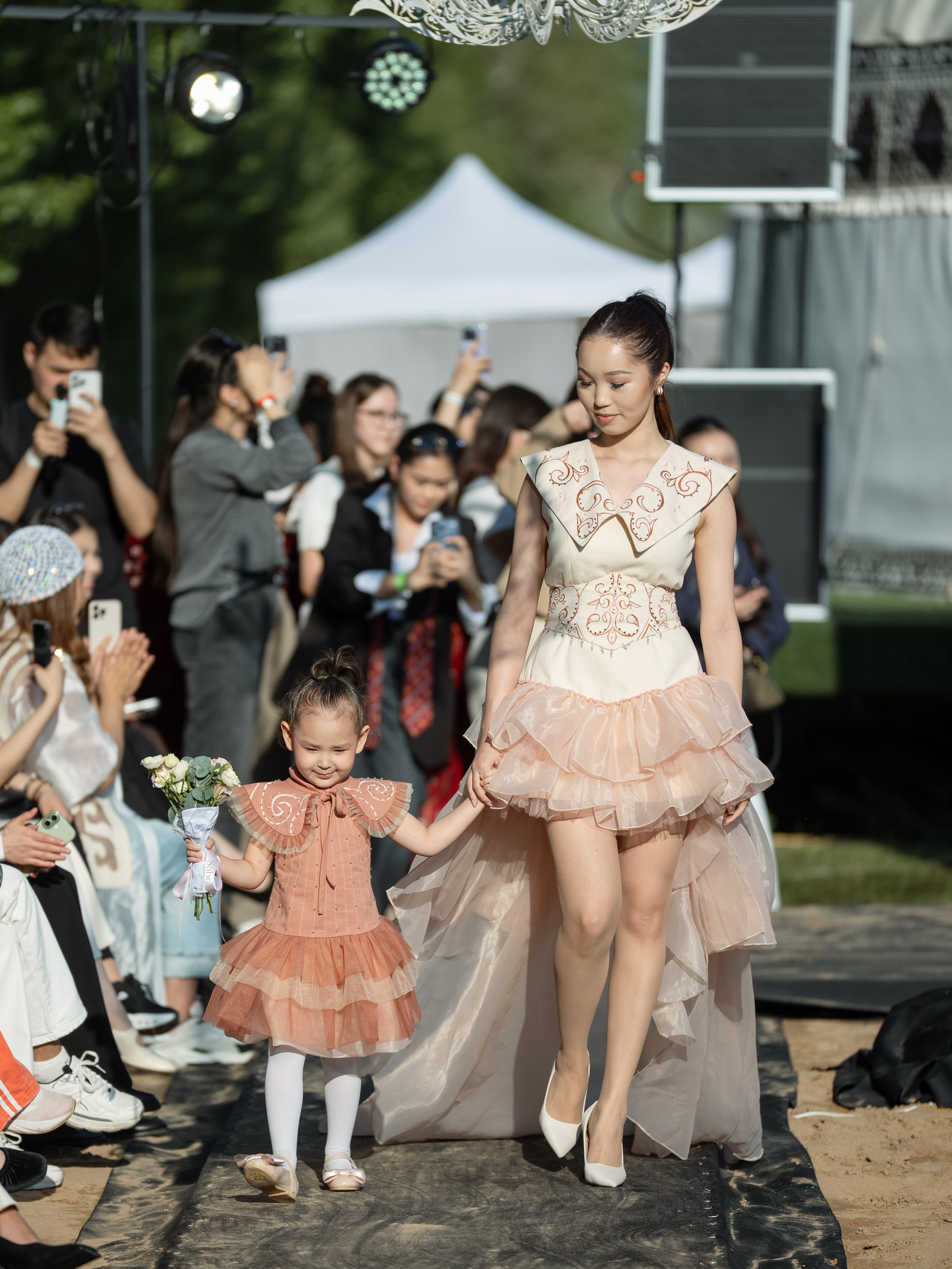 Brand Darideiya. Сайт Алматинского НЮ АРТ, будуар и фэшн фотографа Дениса Карпенко