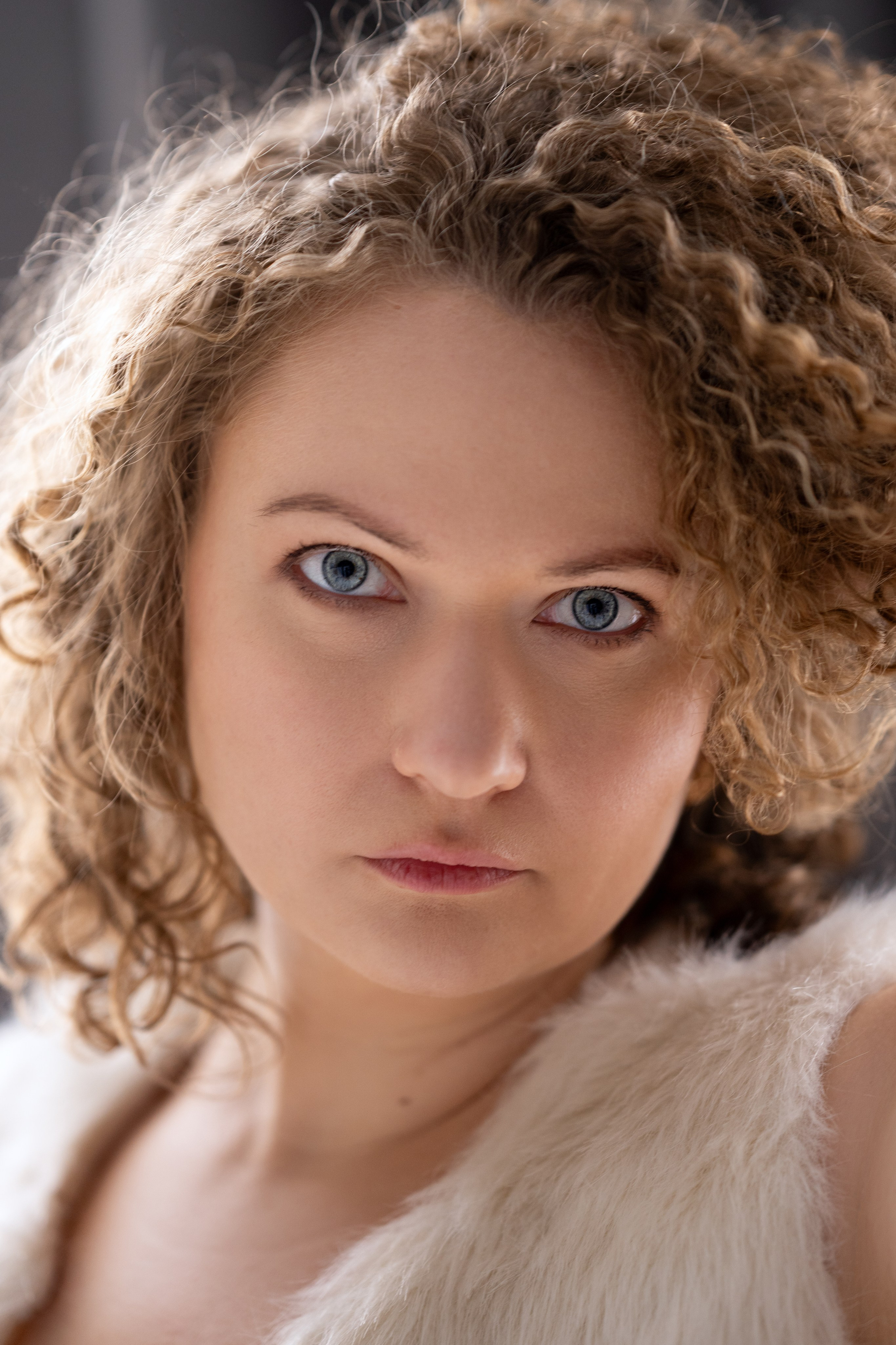 Анна. Задумчивая и прекрасная