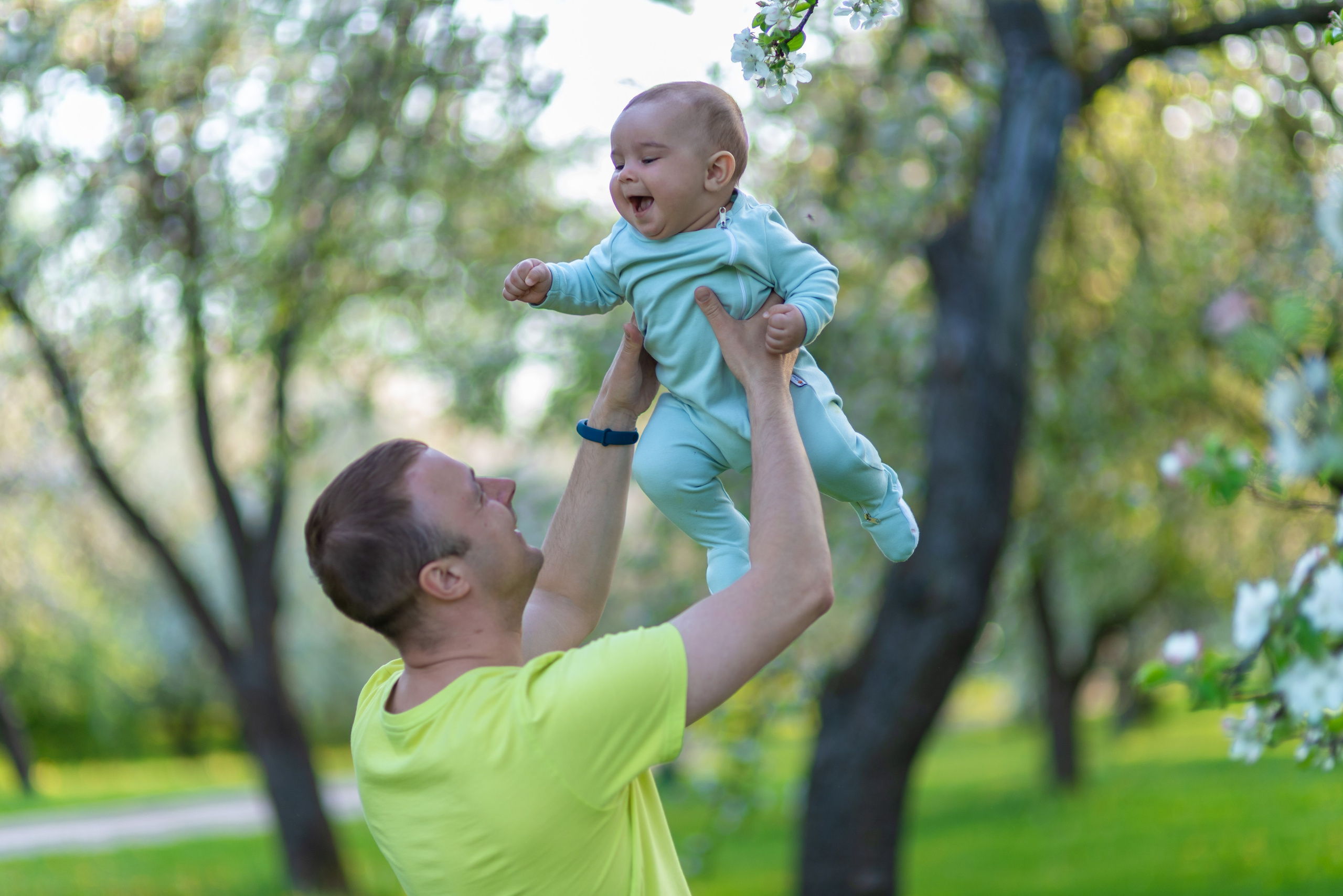 Семья в Лошицком парке. Фотограф Крещения и Венчания. Минск и другие города. Почтенная Наташа