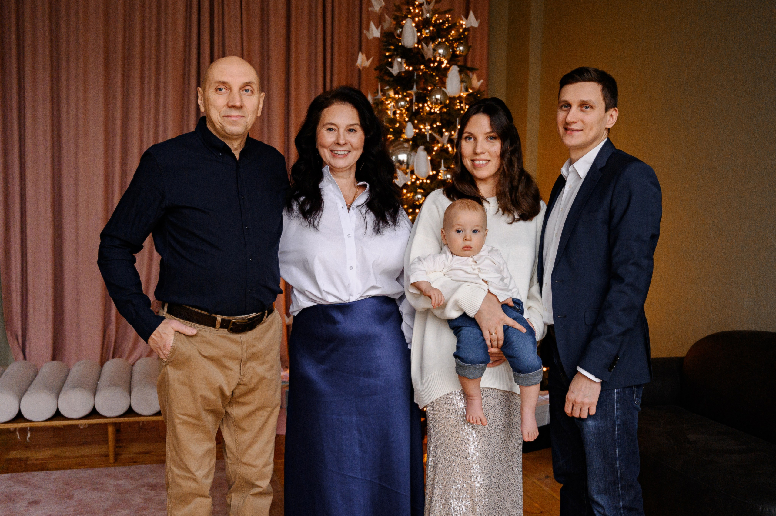 Оксана. Профессиональный фотограф беременности в СПБ. Стильные фотосессии беременности в стиле минимализм и классическая фотография