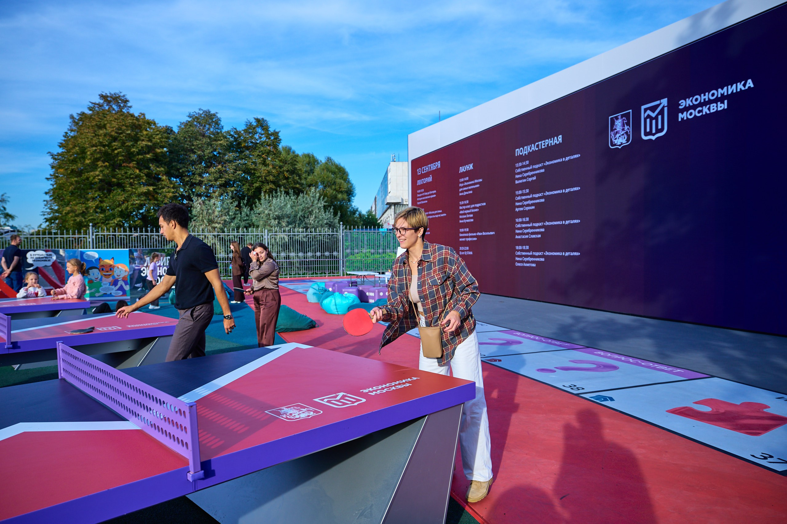 Репортаж проекта Москва 2030 в Гостином дворе