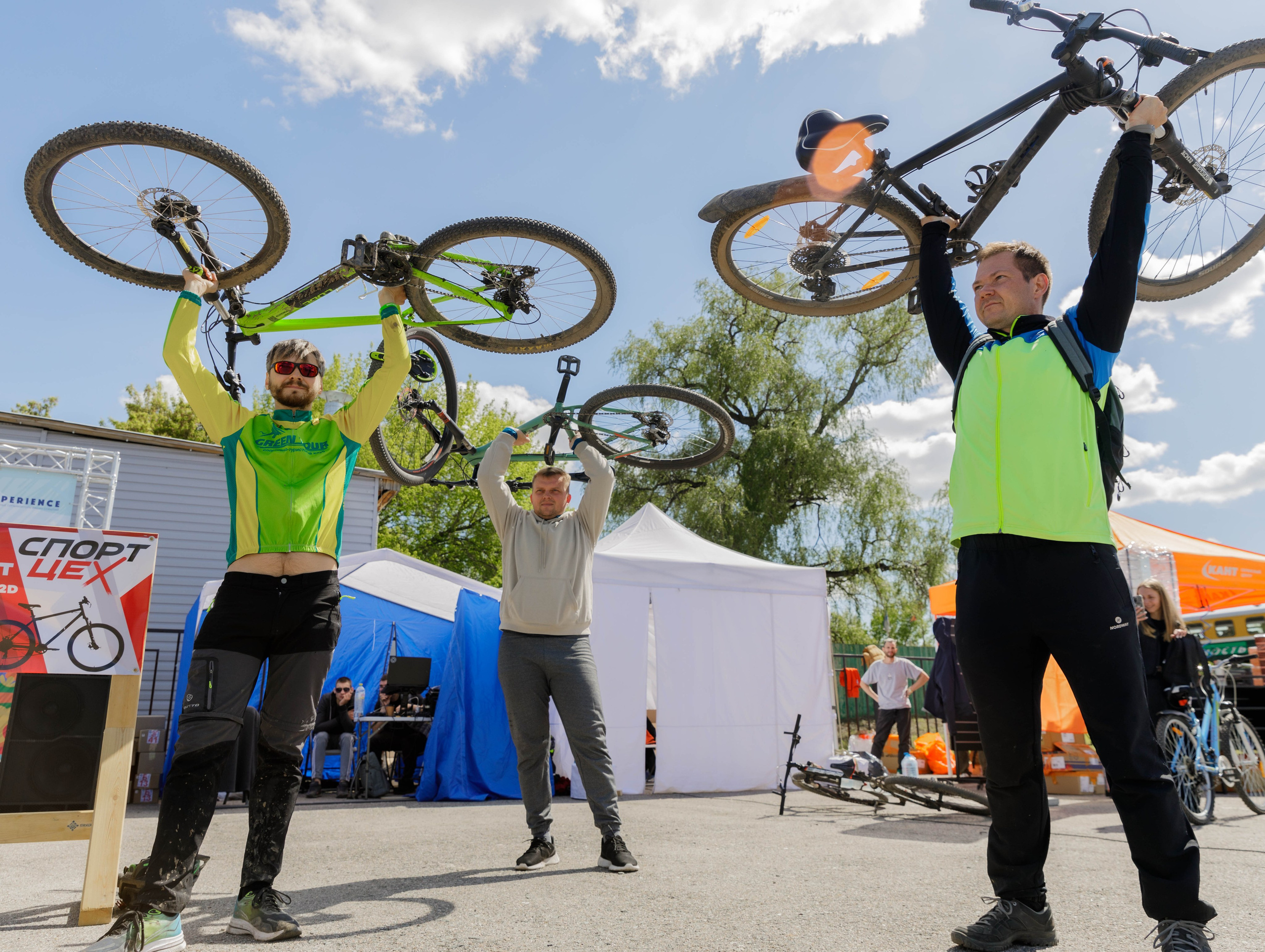 Майская велопрогулка. Репортажный фотограф в Новосибирске Алена Помазунова