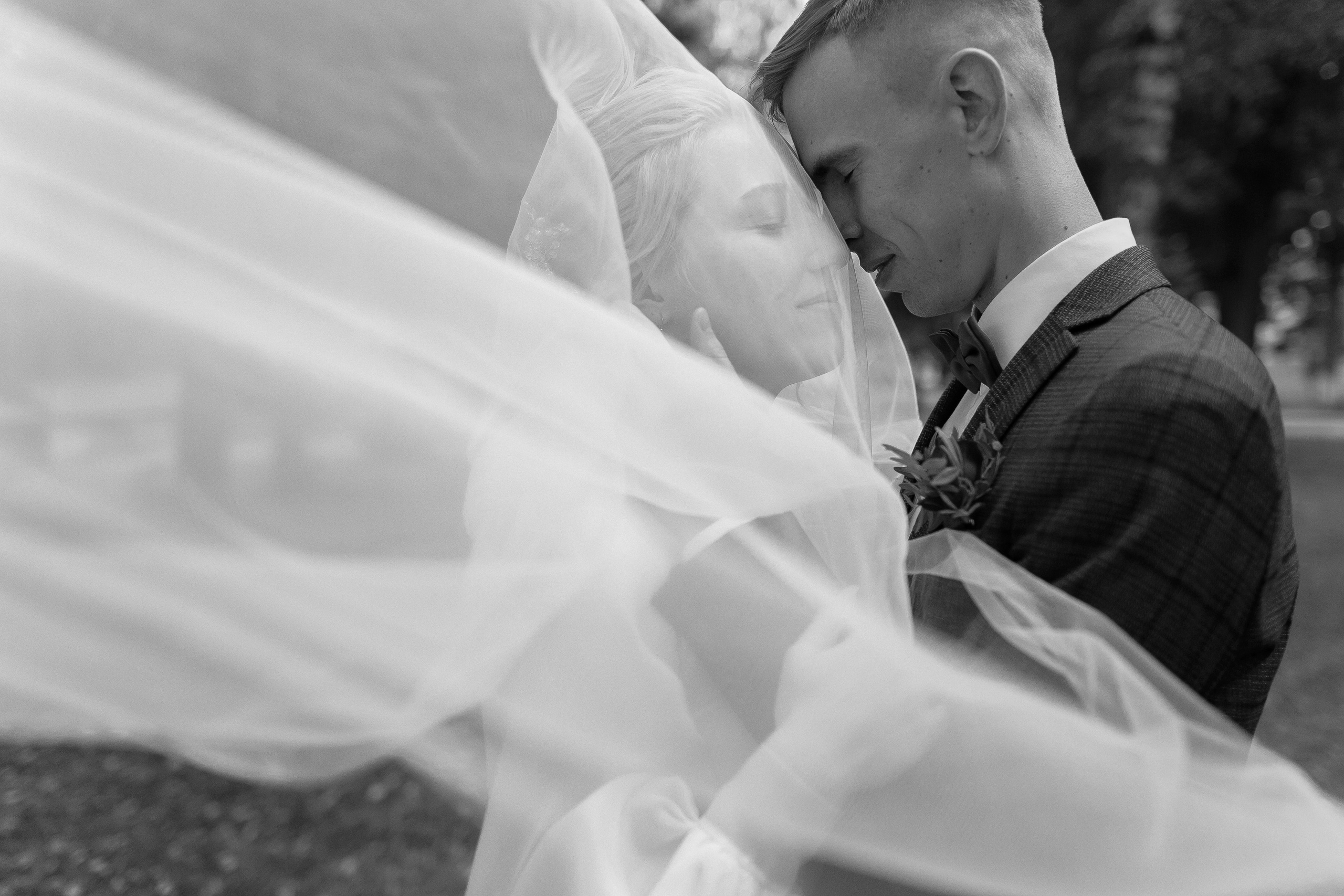 Свадебный и репортажный фотограф в Ярославле и Санкт-Петербурге Роман Микрюков