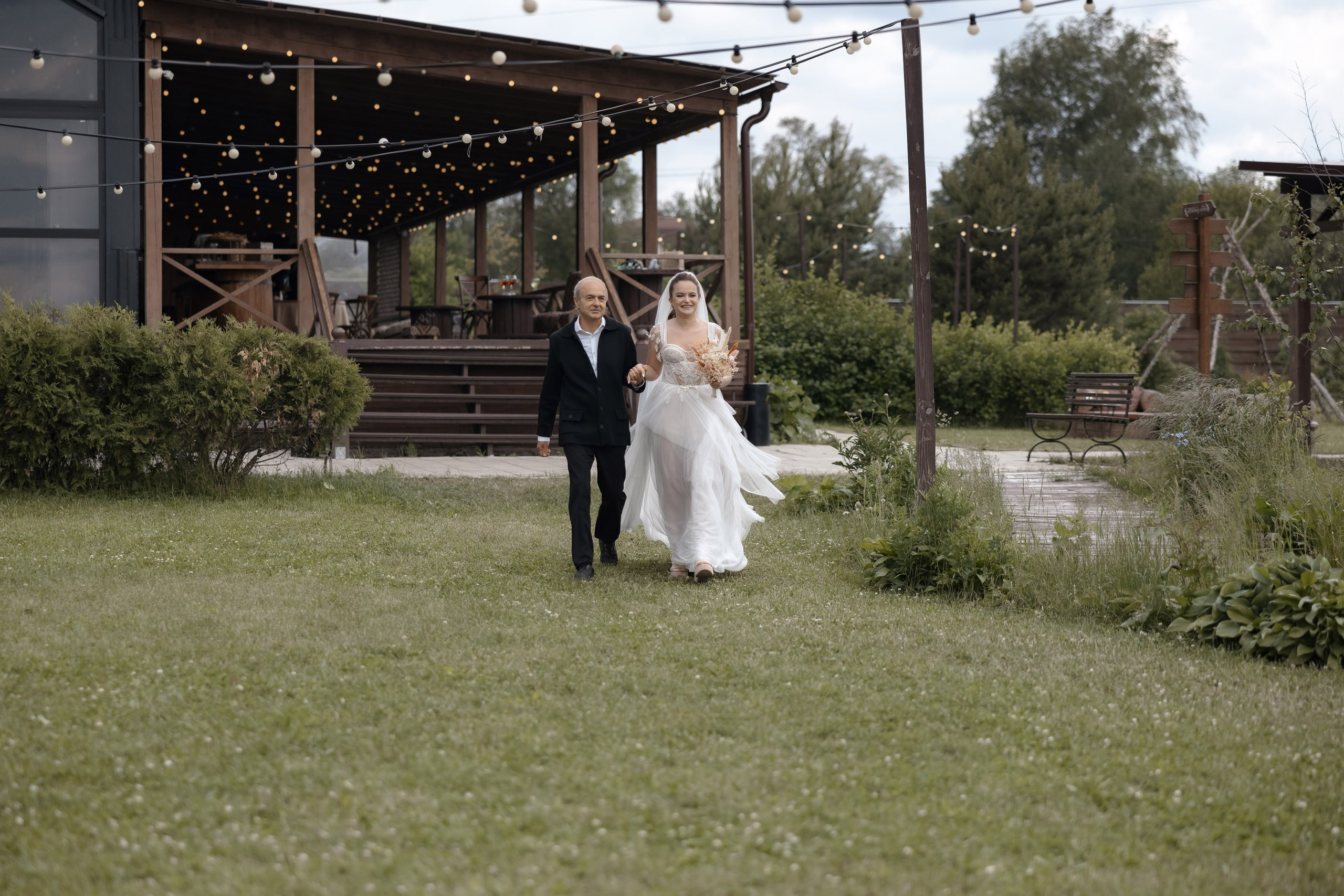 Артем и Вера. Свадебный фотограф и видеограф Юрий и Эля Дубинины