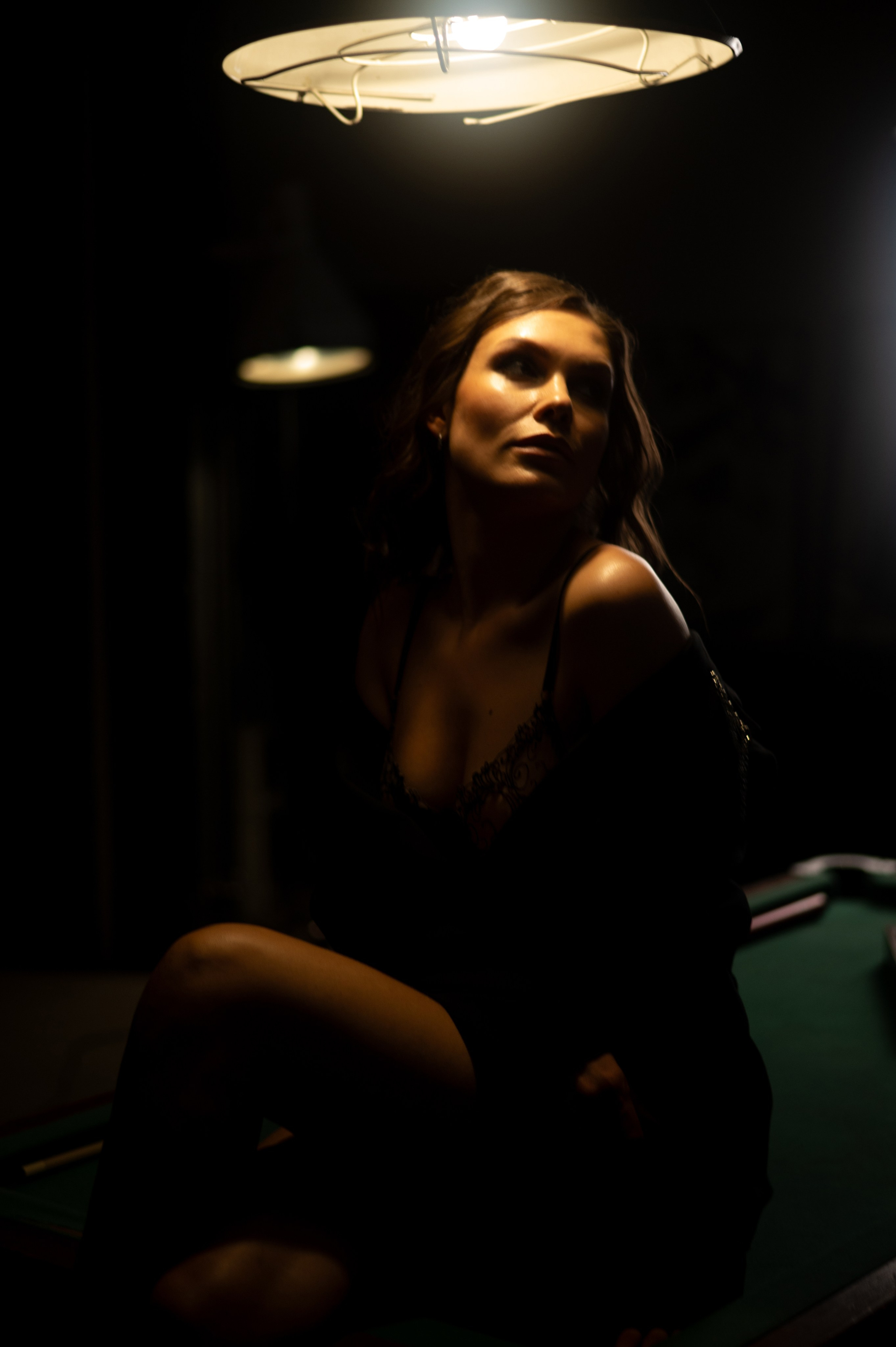 Фотосессия бельевая за бильярдным столом. Женский фотограф Санкт-Петербург Александра Колий