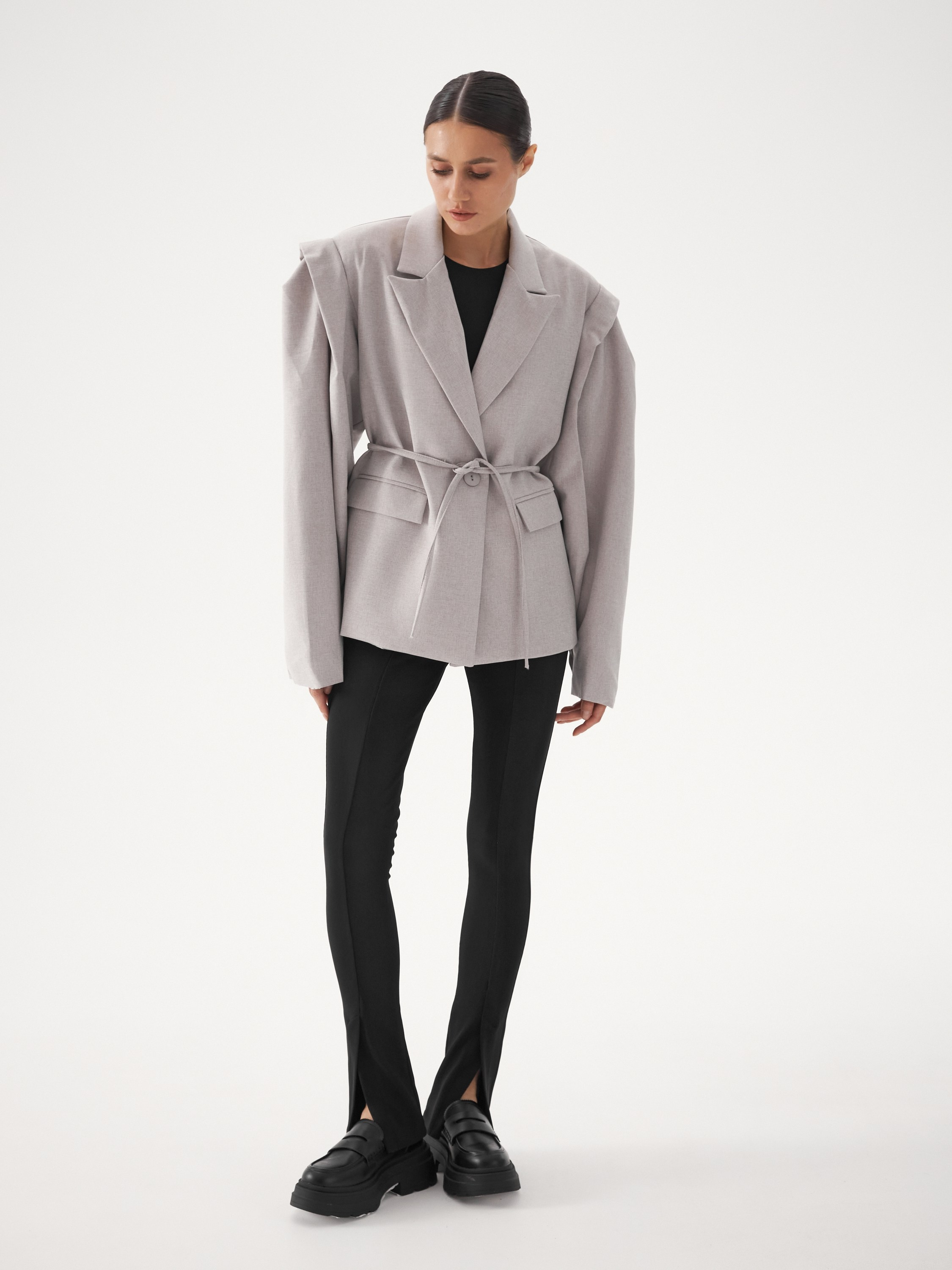 Фотосъемка пиджаков Екатеринбург Wildberries ВБ Ozon Озон фотосессия одежды Екб заказать цена фотосъемка товара WB маркетплейс карточки това. Фотограф Екатеринбург Анастасия Жерновская | Маркетплейсы и нейрофото